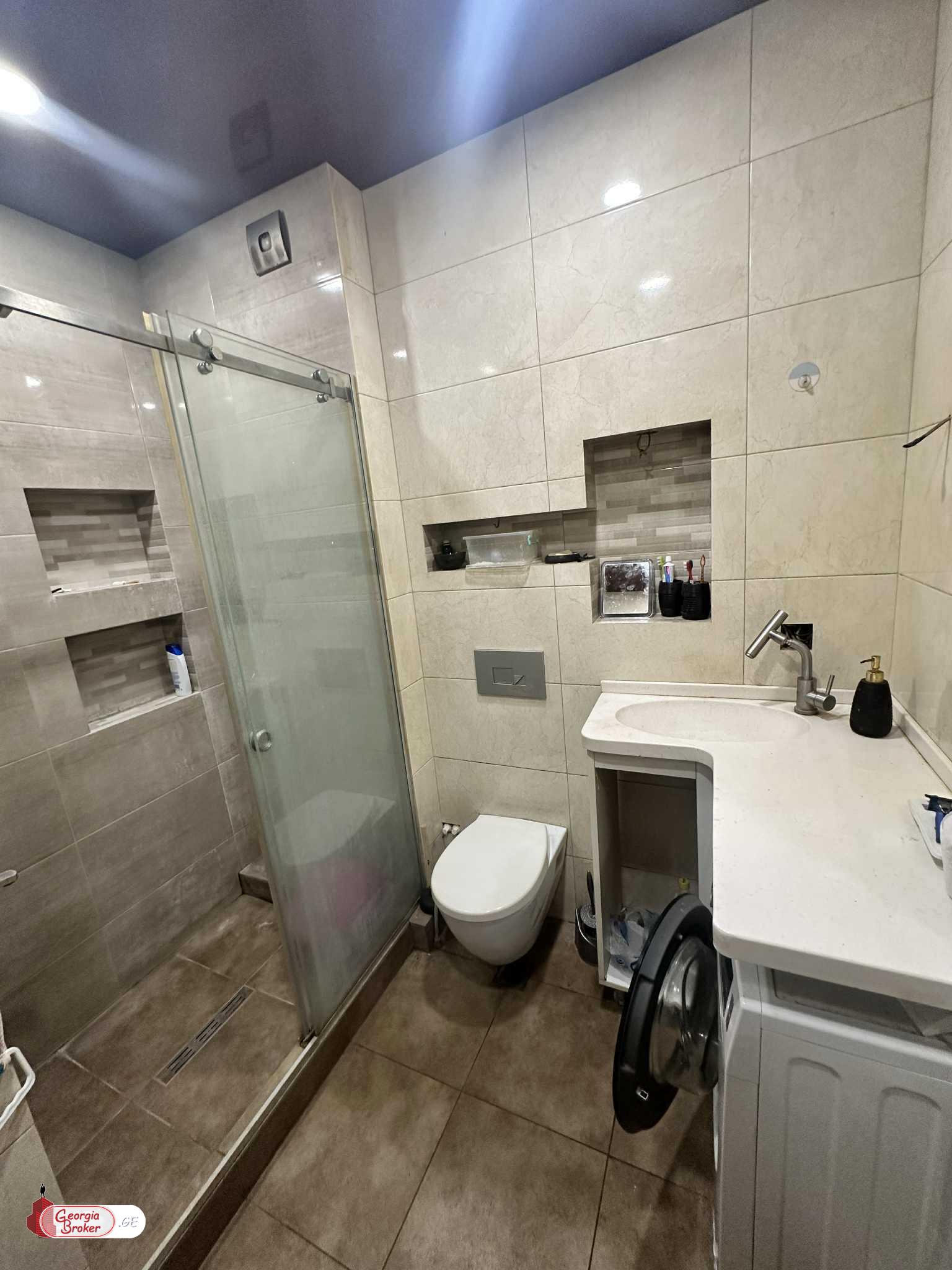 nearly repaired 3-room apartment for sale