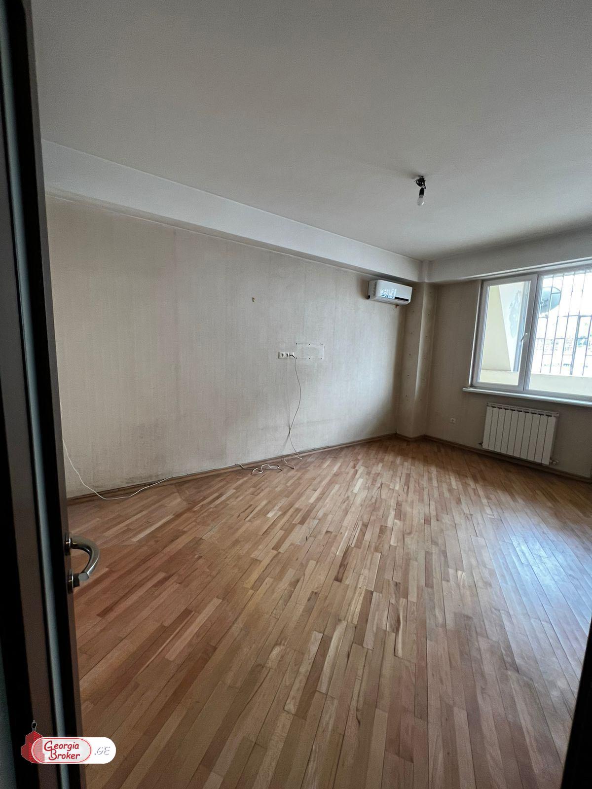 იყიდება ახალი გარემონტებული 3 ოთახიანი ბინა