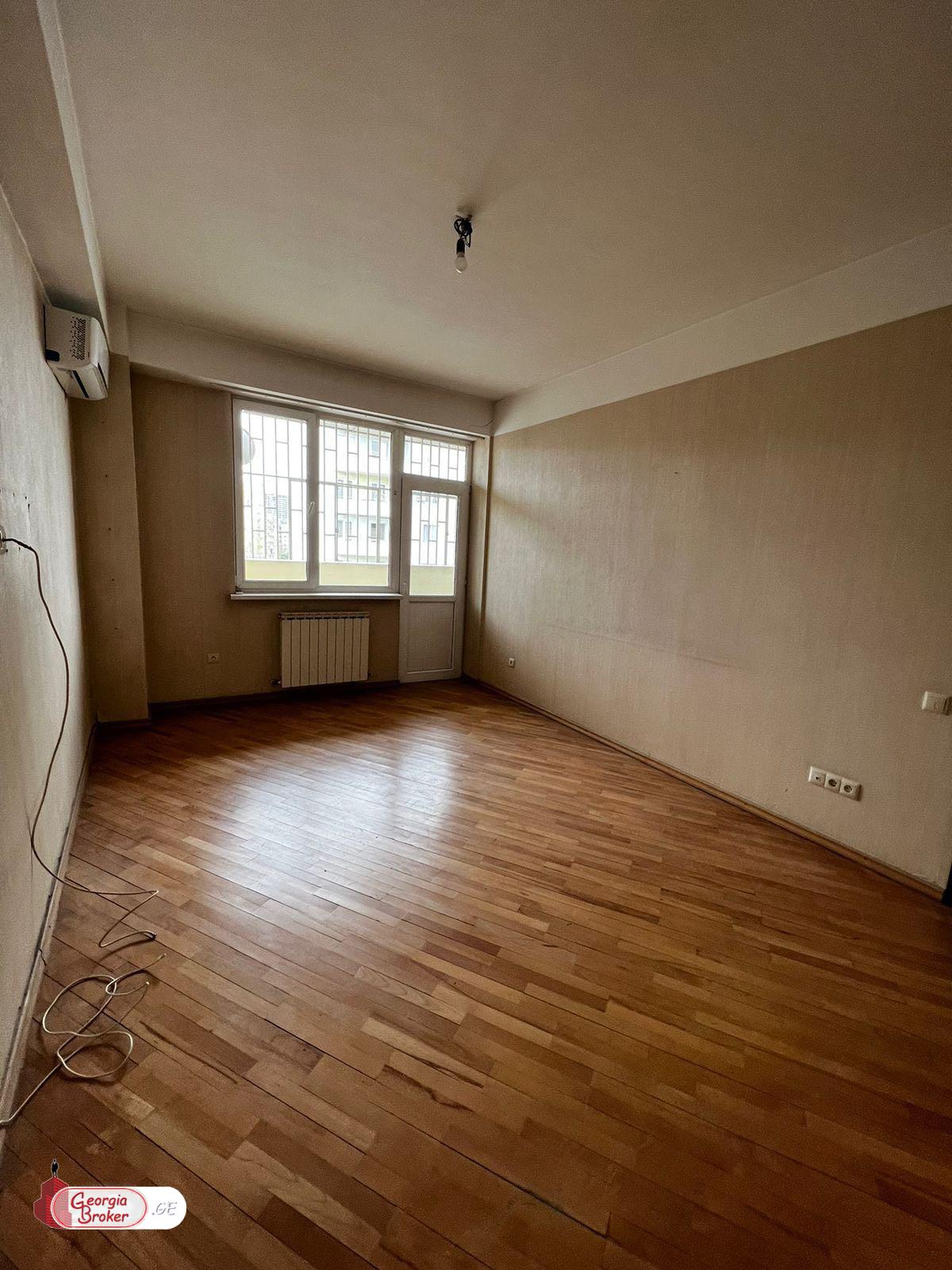 იყიდება ახალი გარემონტებული 3 ოთახიანი ბინა