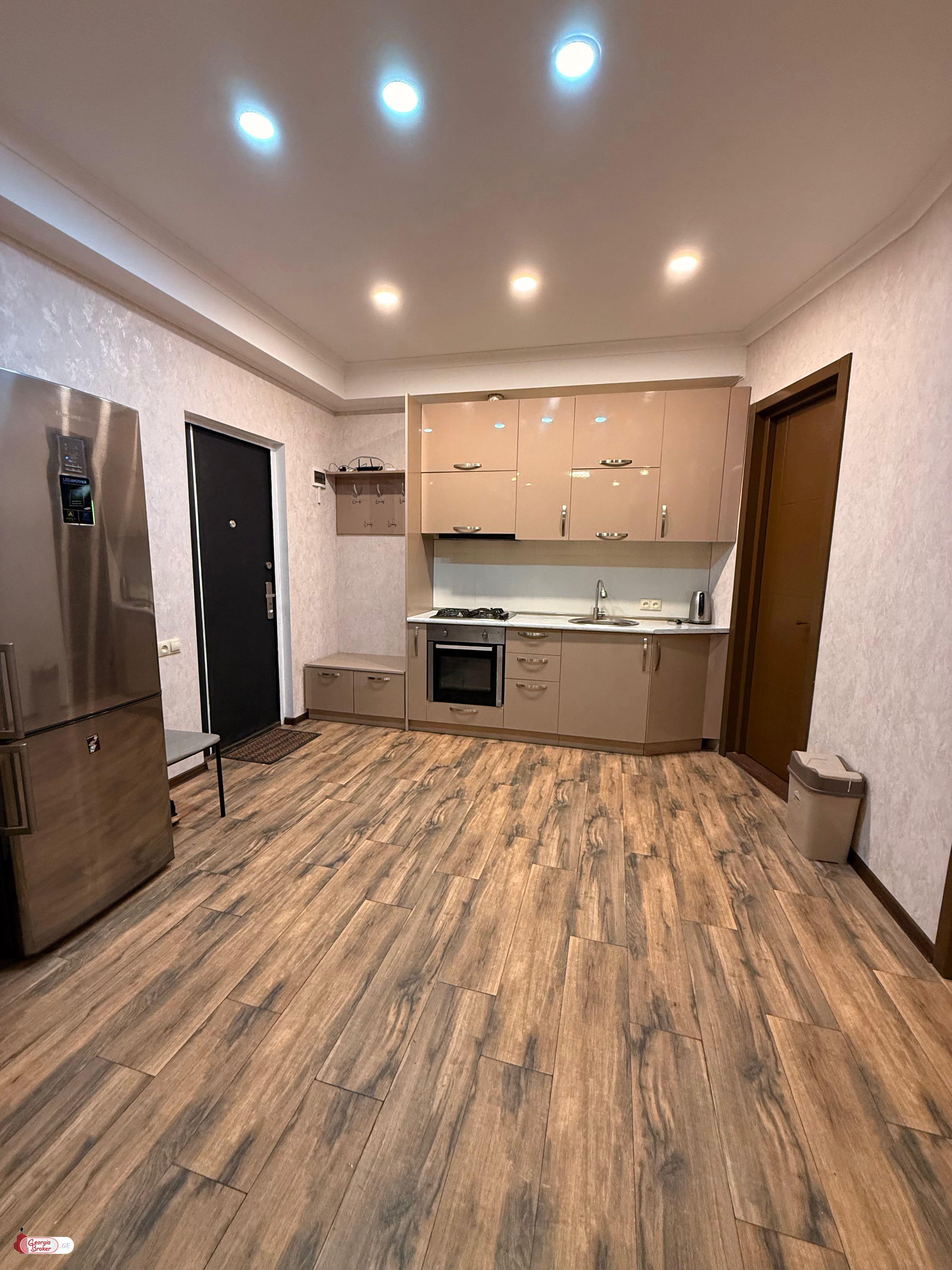 nearly repaired 3-room apartment for sale