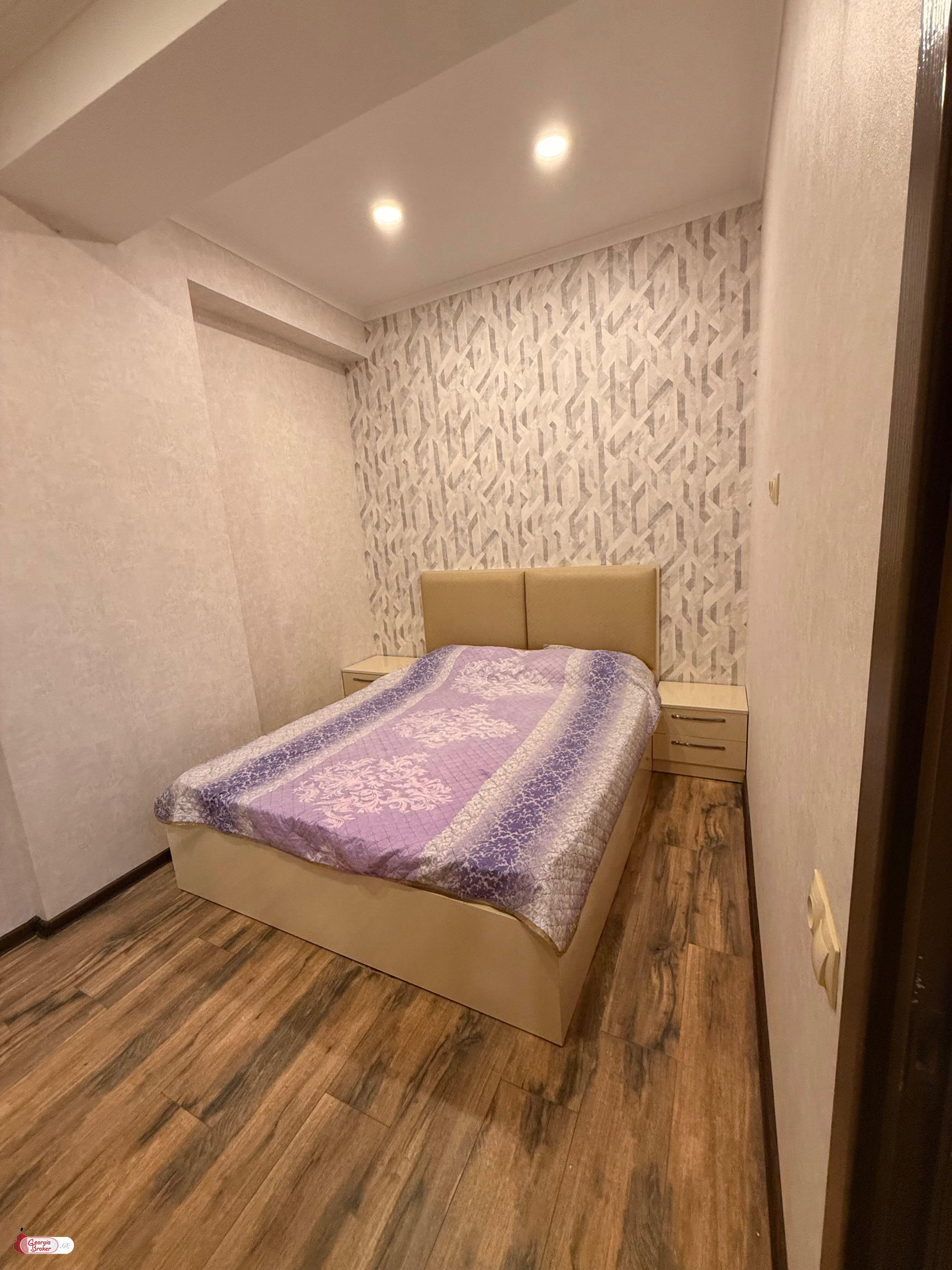 nearly repaired 3-room apartment for sale