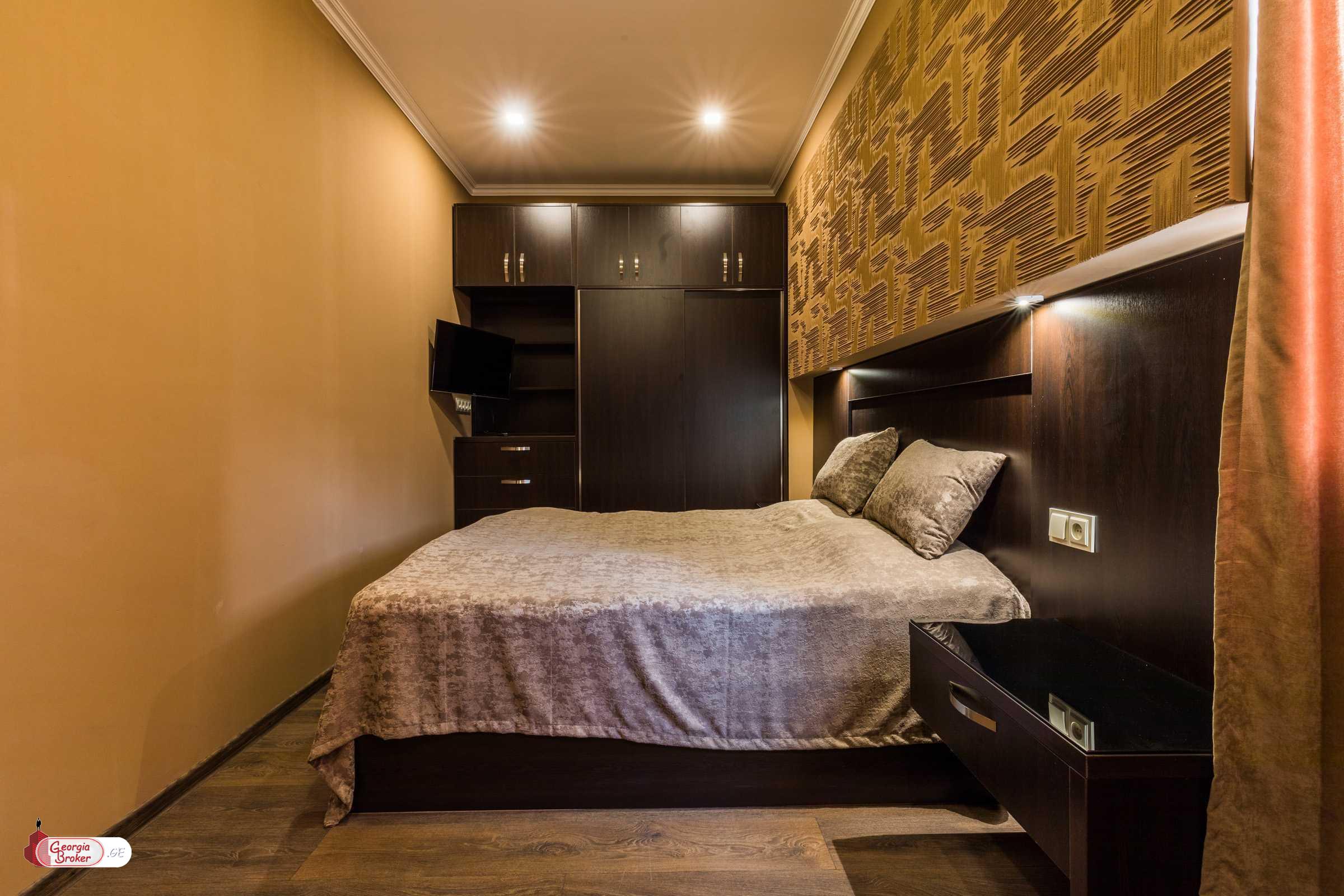 იყიდება ახალი გარემონტებული 4 ოთახიანი ბინა