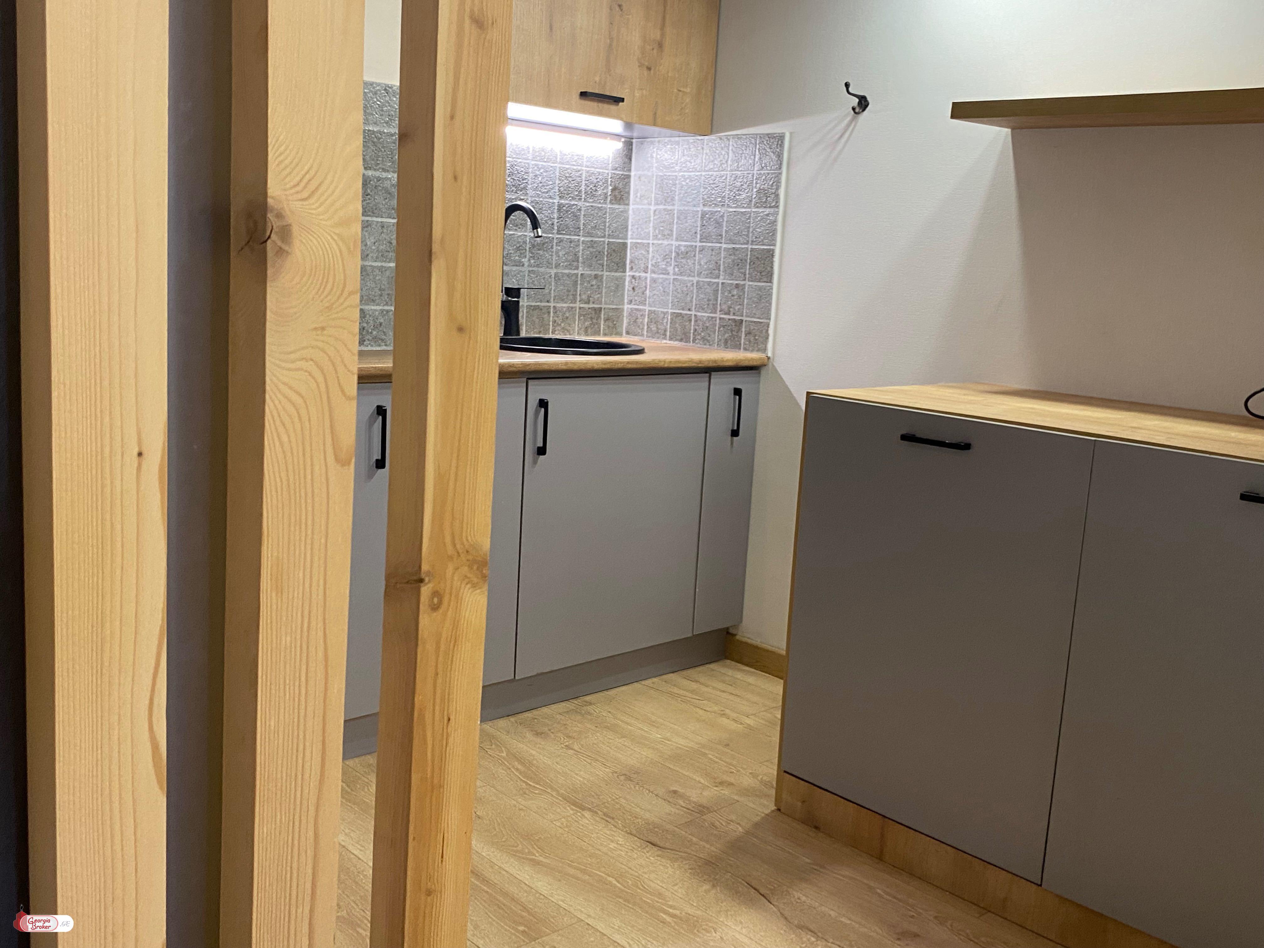 იყიდება ახალი გარემონტებული 3 ოთახიანი ბინა