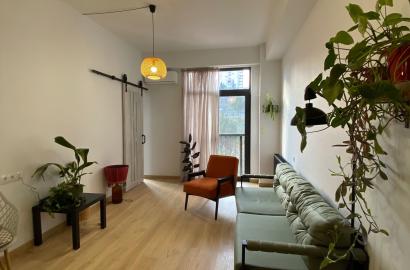 იყიდება ახალი გარემონტებული 3 ოთახიანი ბინა