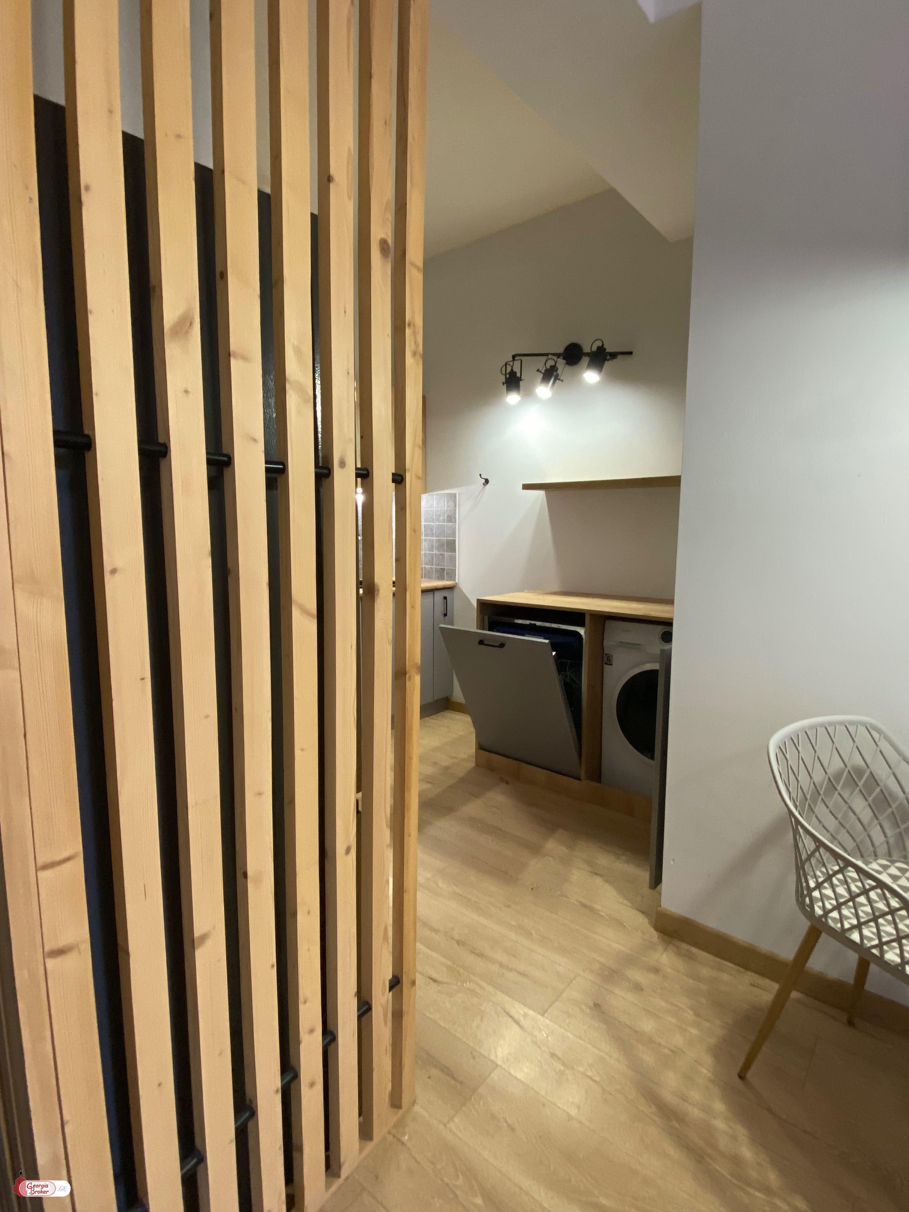 იყიდება ახალი გარემონტებული 3 ოთახიანი ბინა