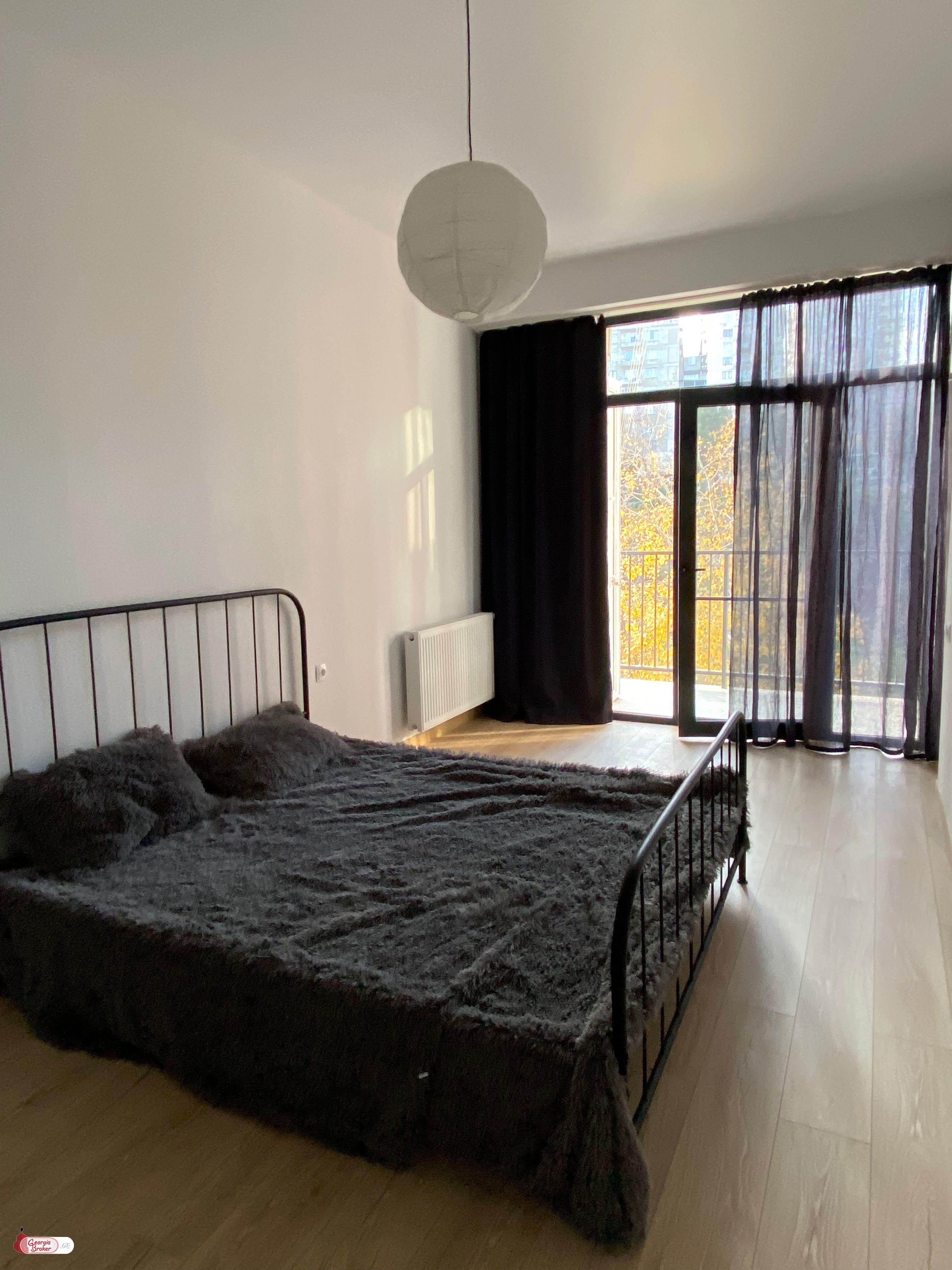 იყიდება ახალი გარემონტებული 3 ოთახიანი ბინა