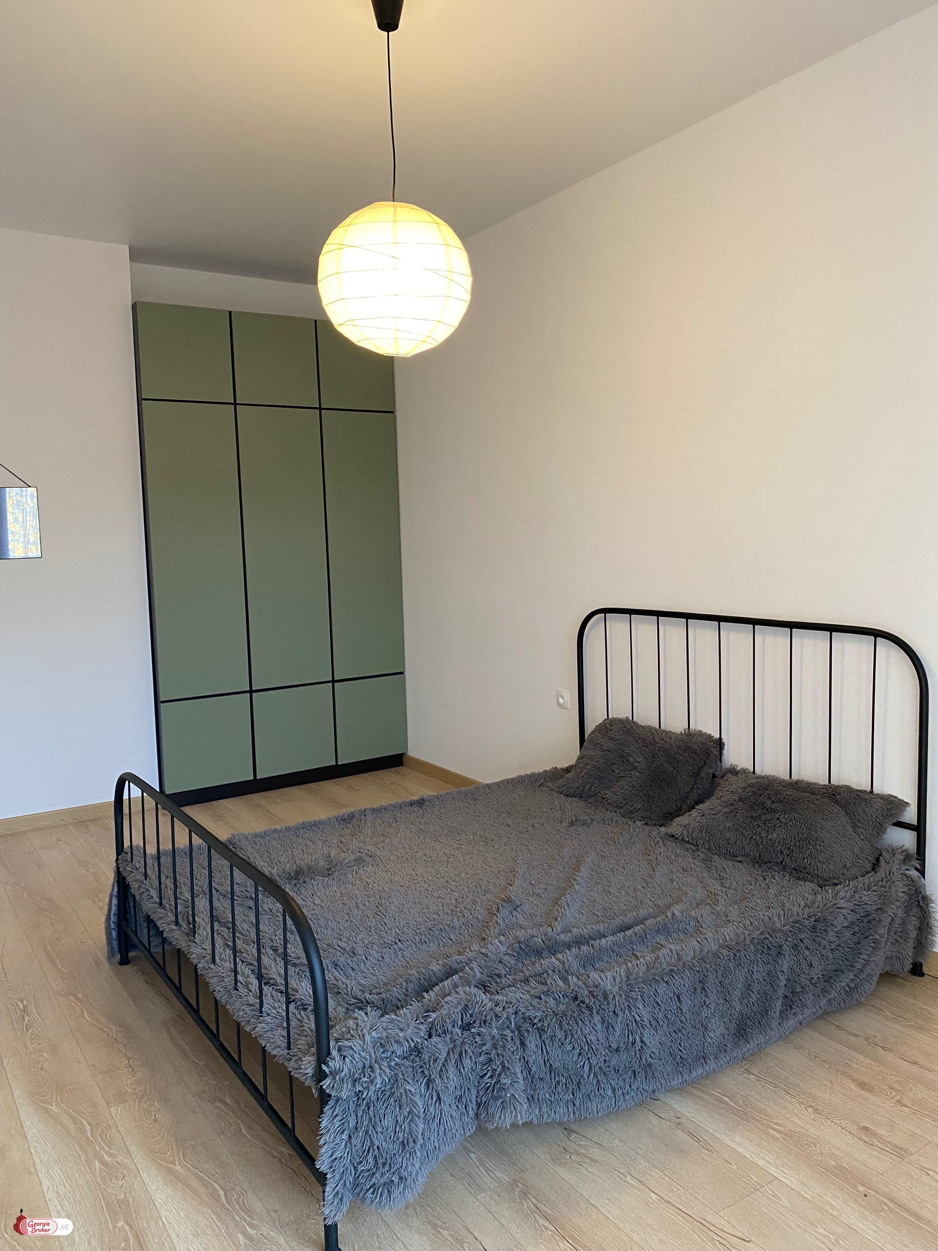 იყიდება ახალი გარემონტებული 3 ოთახიანი ბინა