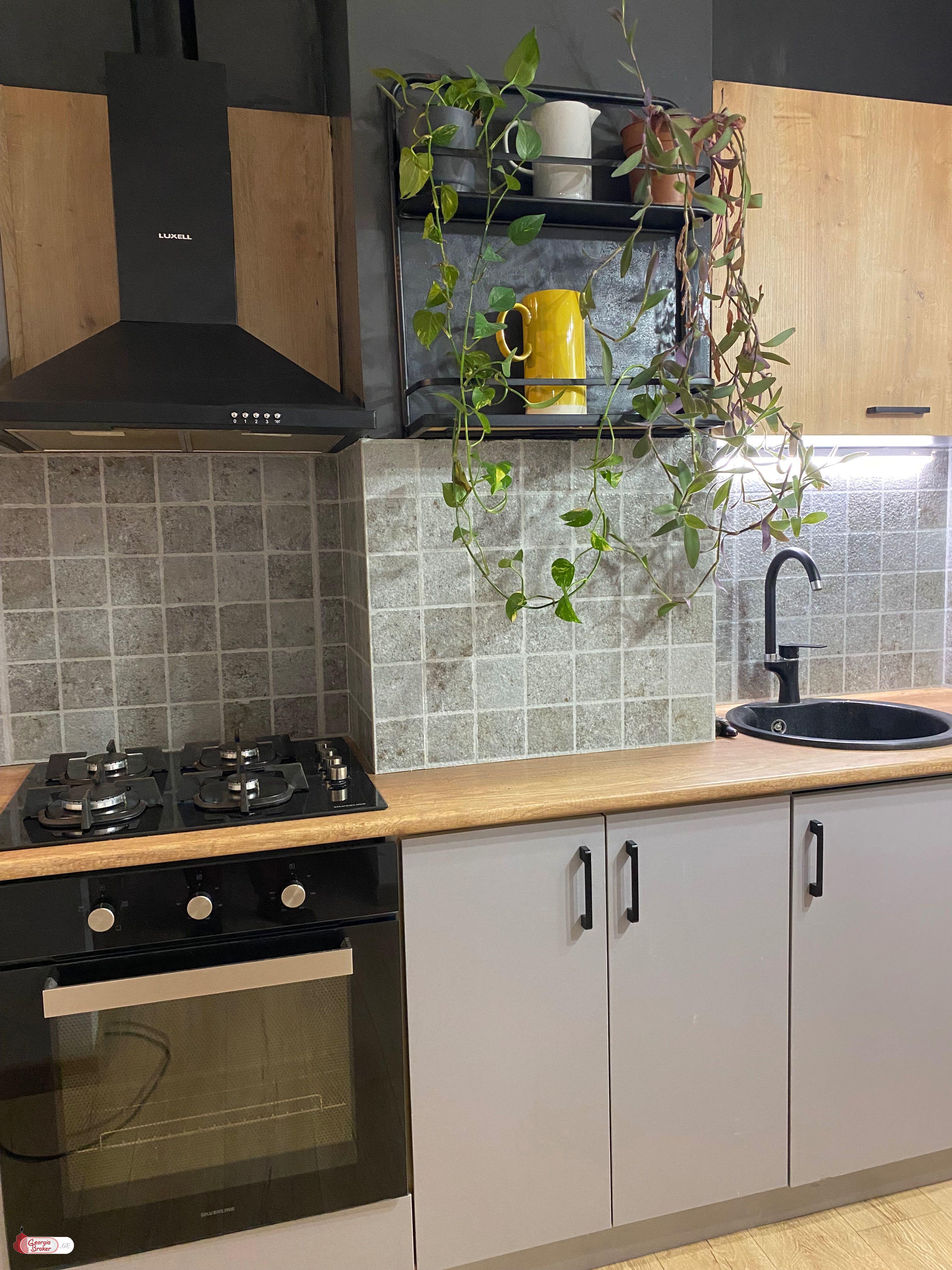 იყიდება ახალი გარემონტებული 3 ოთახიანი ბინა