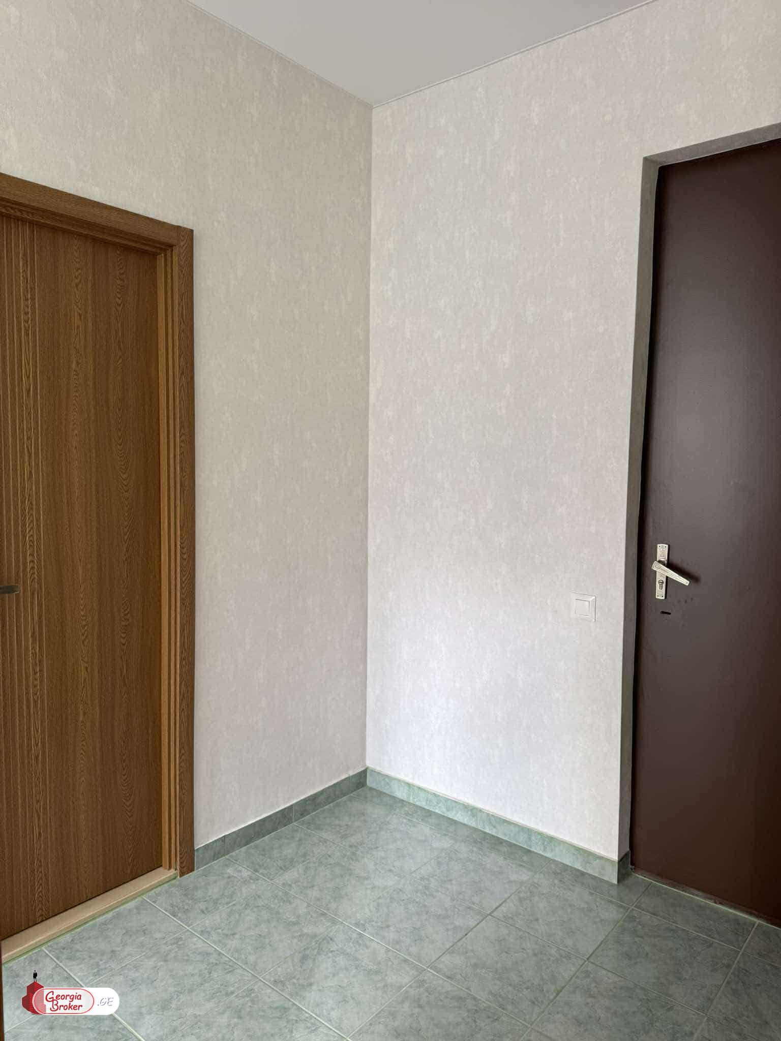 იყიდება ახალი გარემონტებული 1 ოთახიანი ბინა