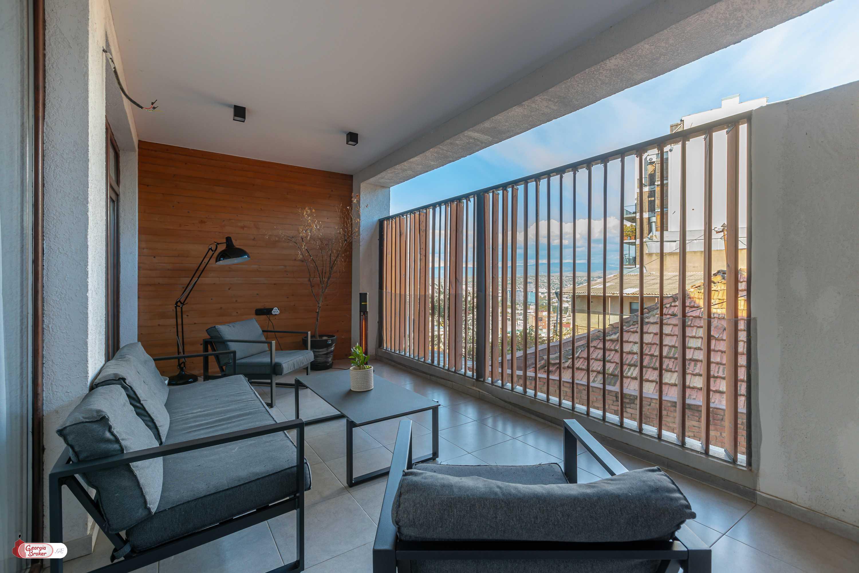 იყიდება ახალი გარემონტებული 3 ოთახიანი ბინა