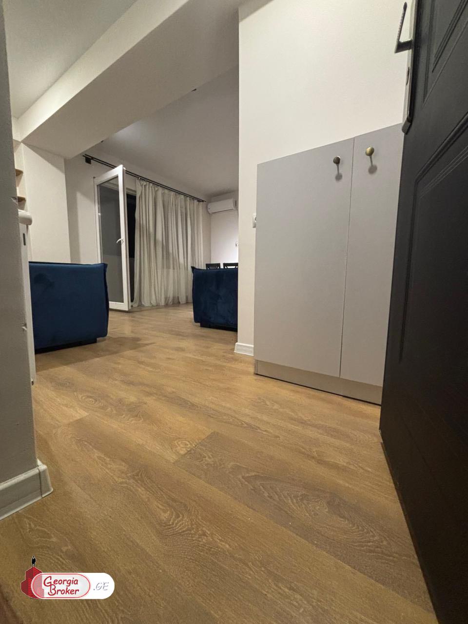 продается квартира с новым ремонтом 2-комнаты