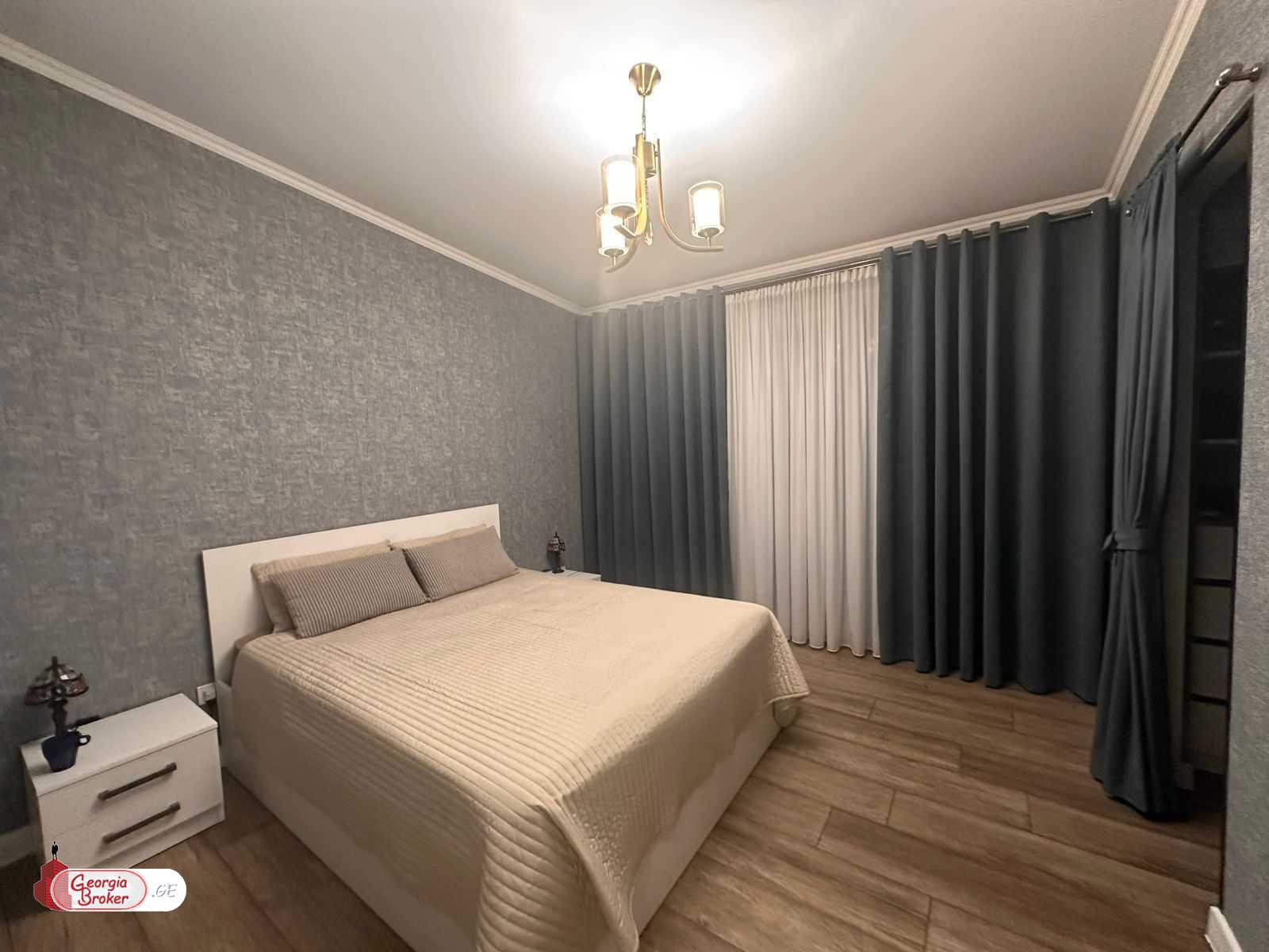 nearly repaired 3-room apartment for sale