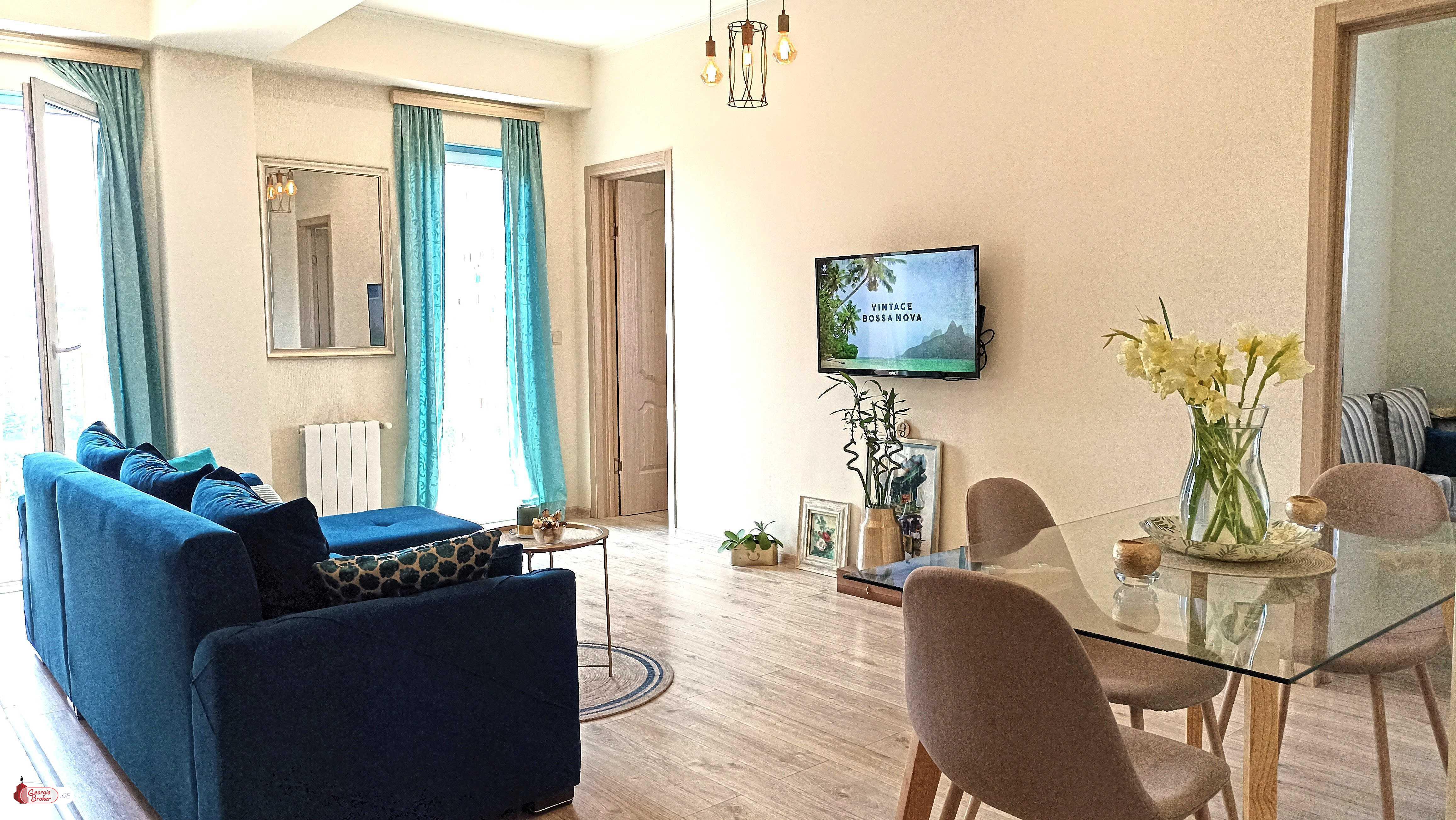 продается квартира с новым ремонтом 3-комнаты