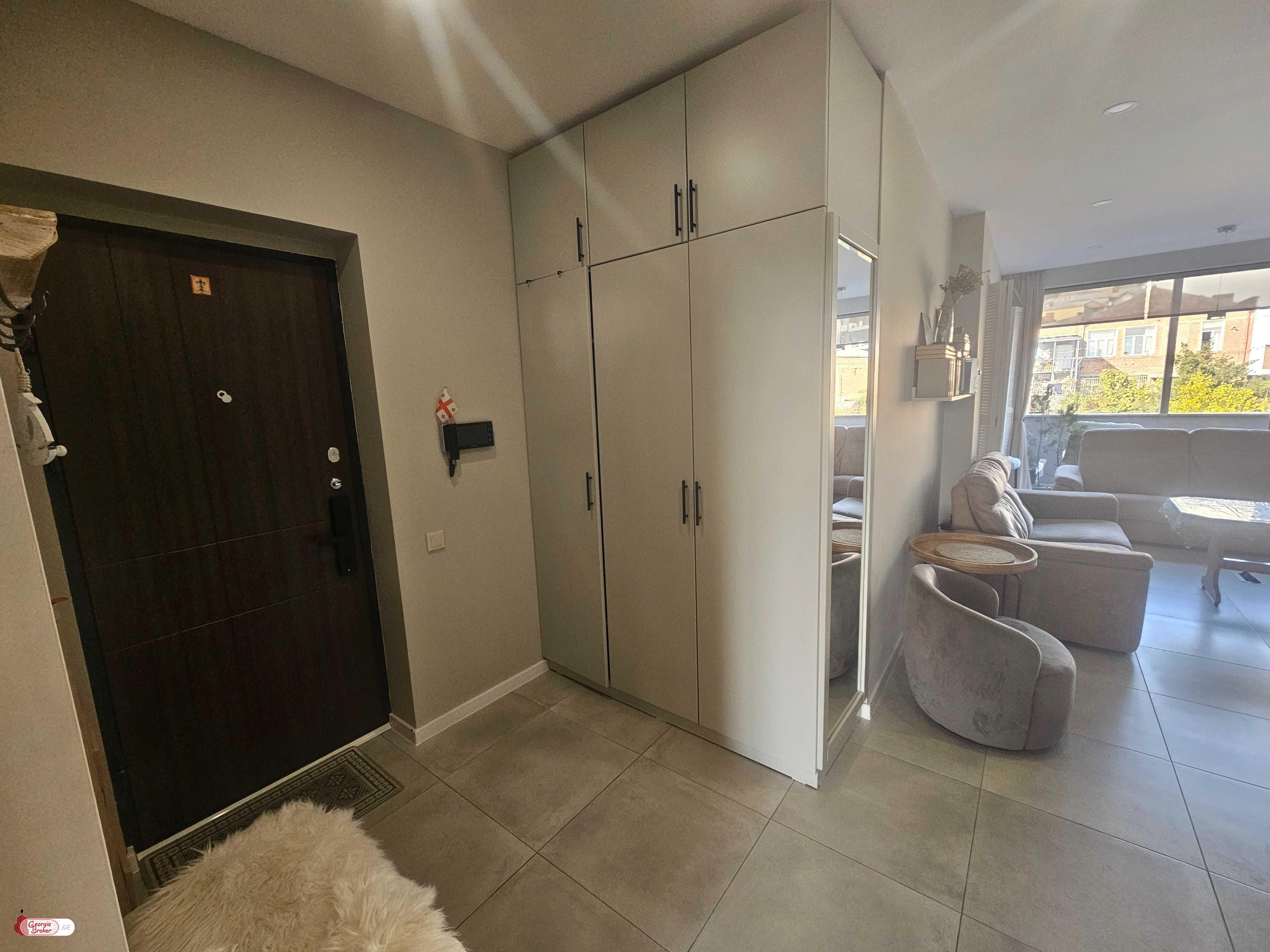 nearly repaired 3-room apartment for sale