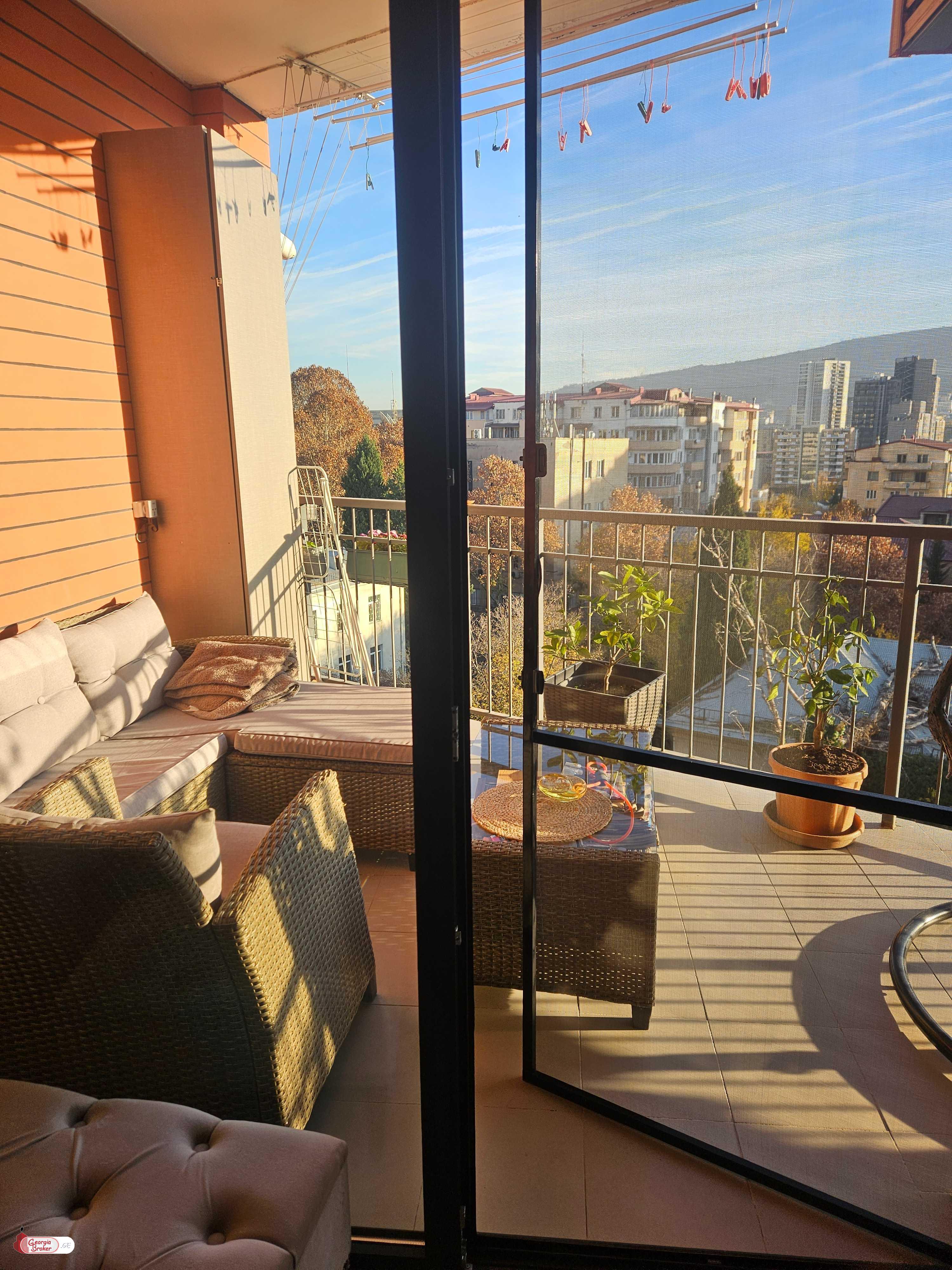 nearly repaired 3-room apartment for sale