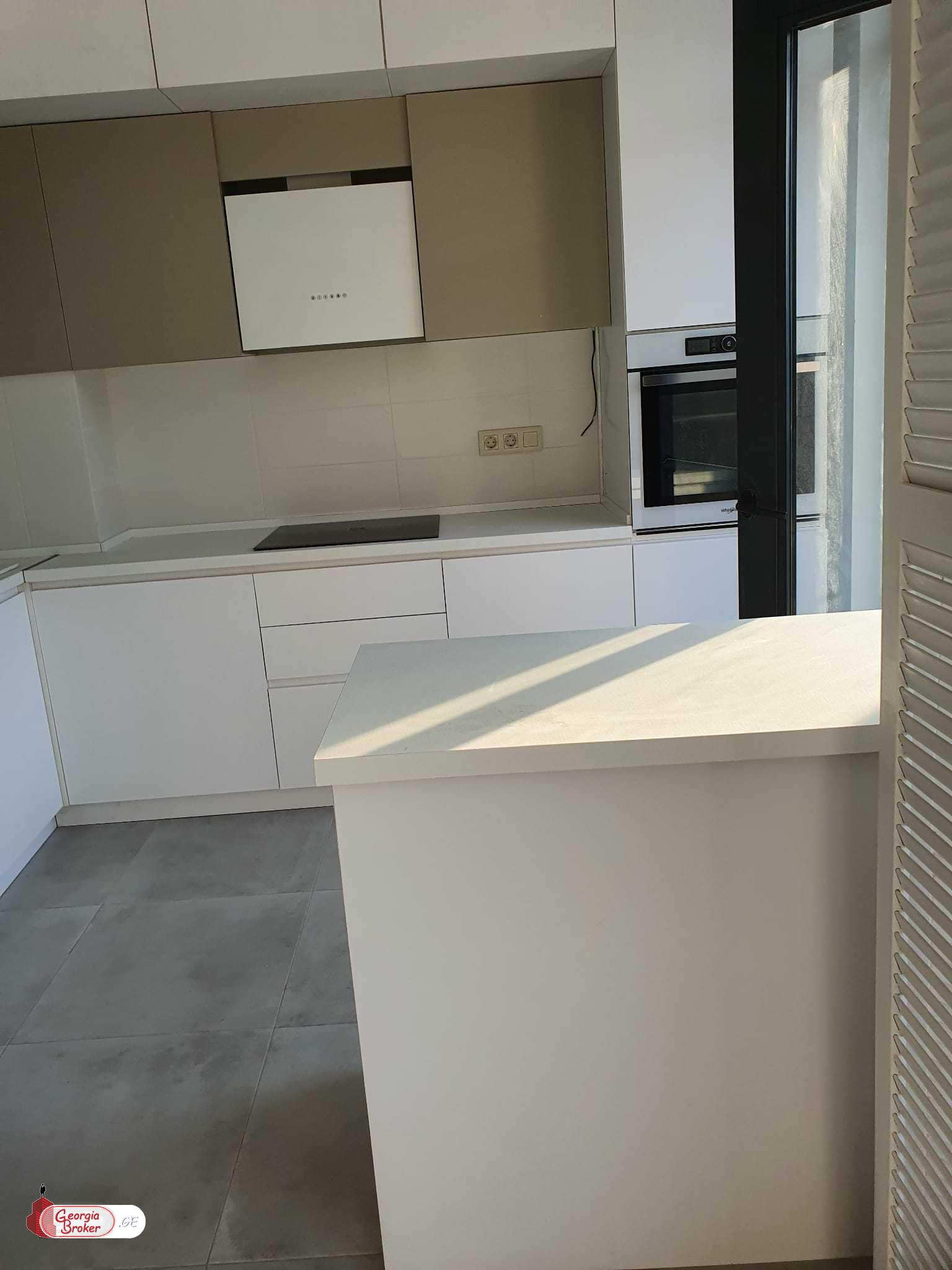 nearly repaired 3-room apartment for sale