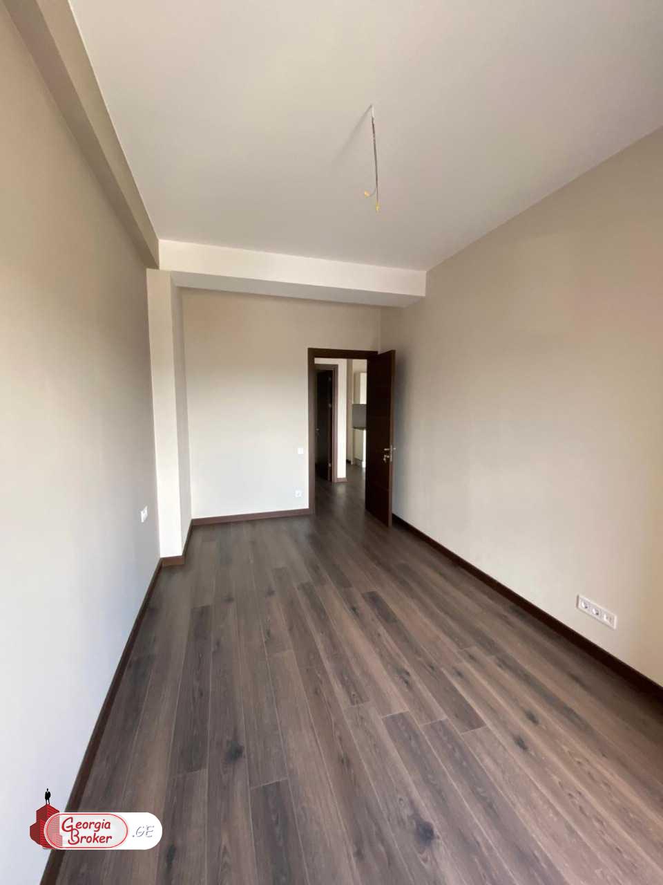 იყიდება ახალი გარემონტებული 3 ოთახიანი ბინა
