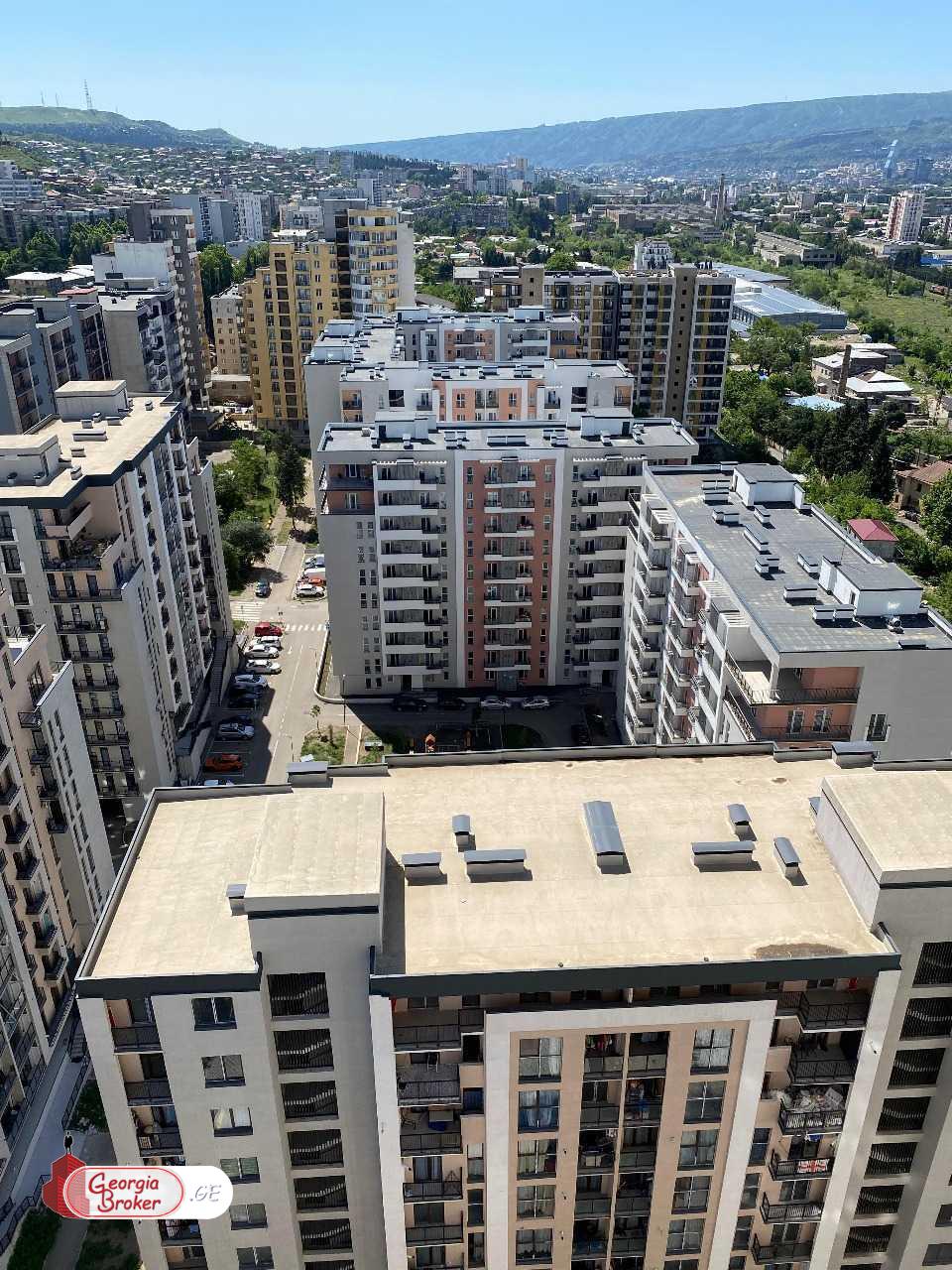 იყიდება ახალი გარემონტებული 3 ოთახიანი ბინა