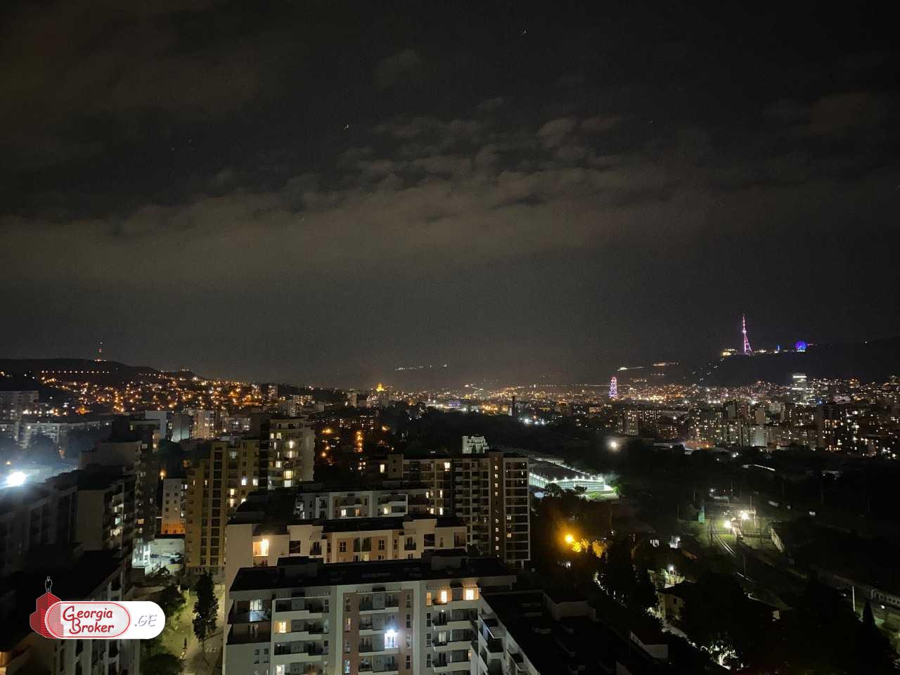 იყიდება ახალი გარემონტებული 3 ოთახიანი ბინა