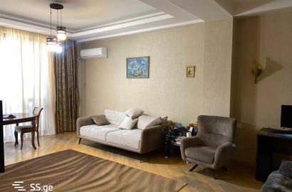 продается квартира с новым ремонтом 3-комнаты