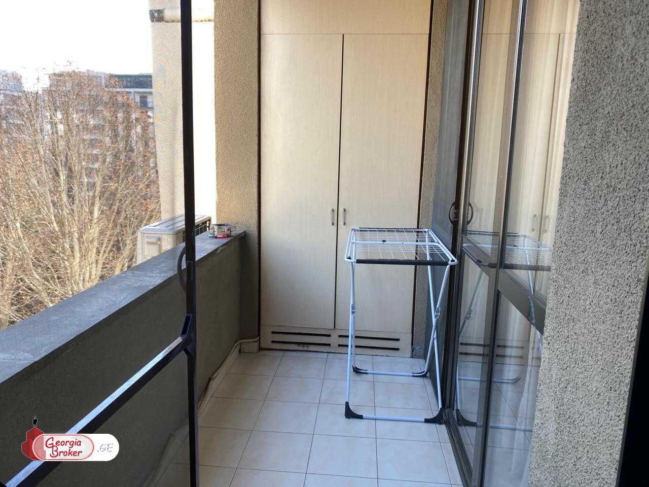 nearly repaired 3-room apartment for sale