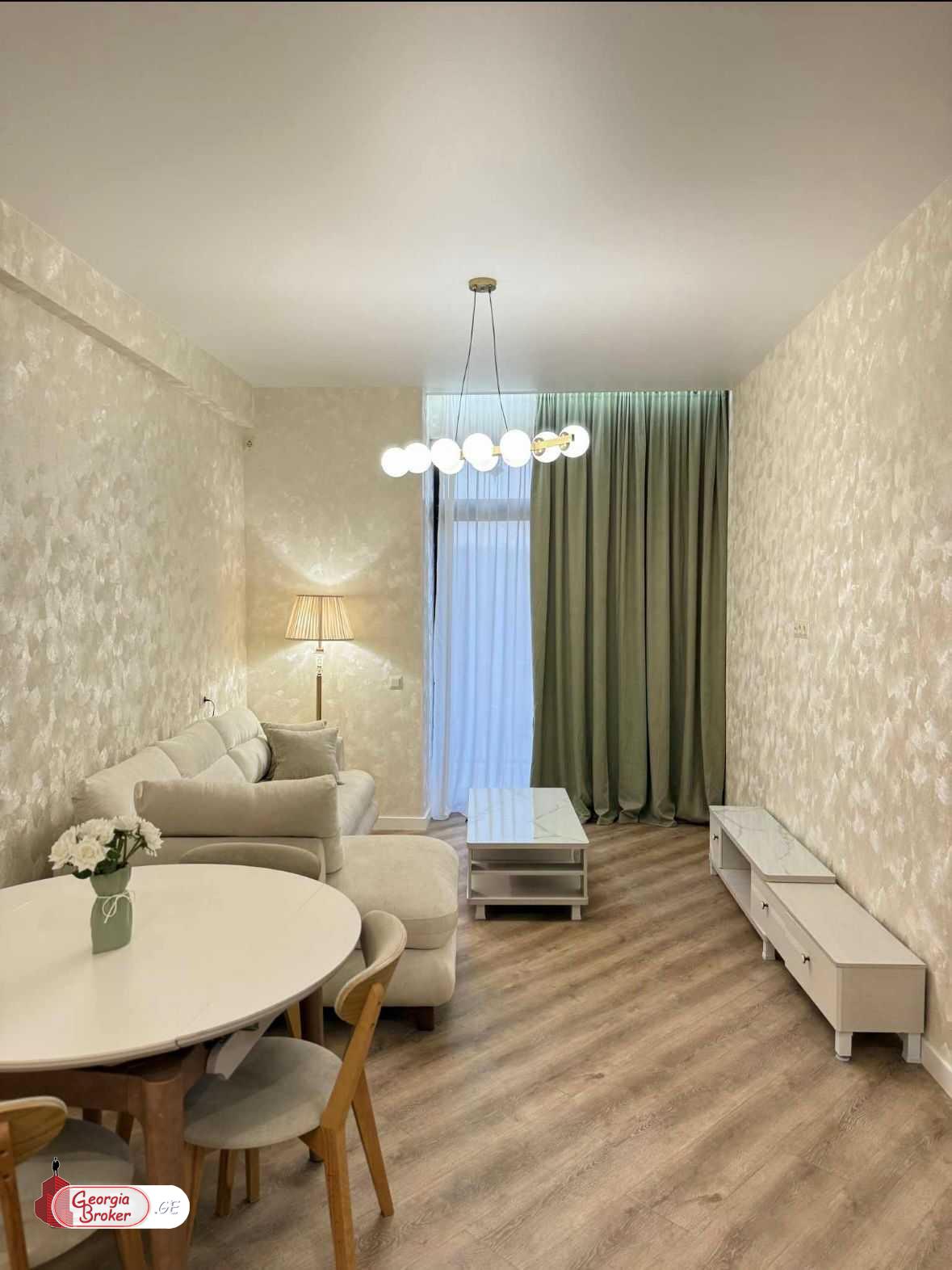 nearly repaired 2-room apartment for sale