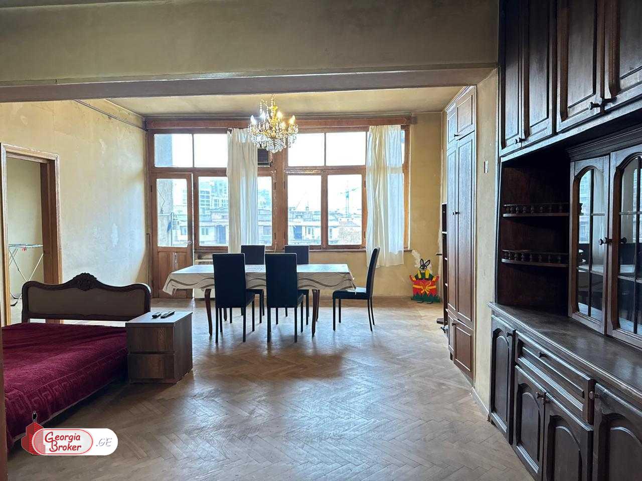 old repaired 3-room apartment for sale