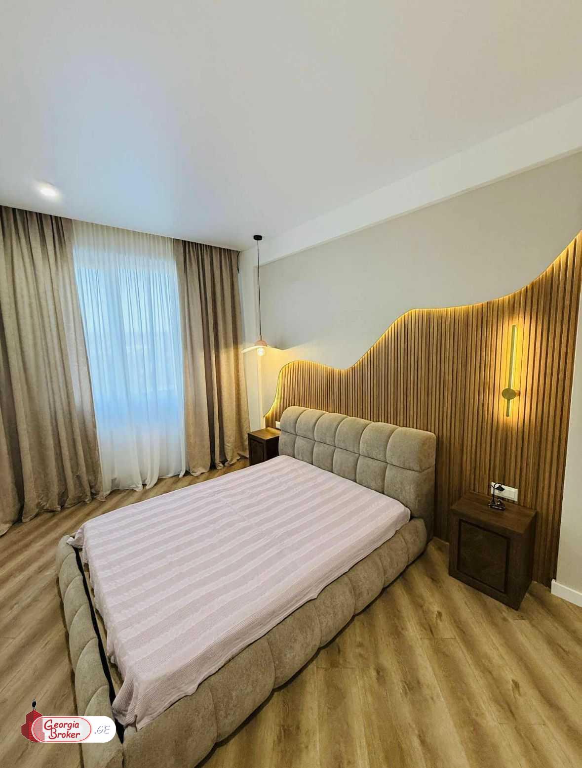 nearly repaired 2-room apartment for sale