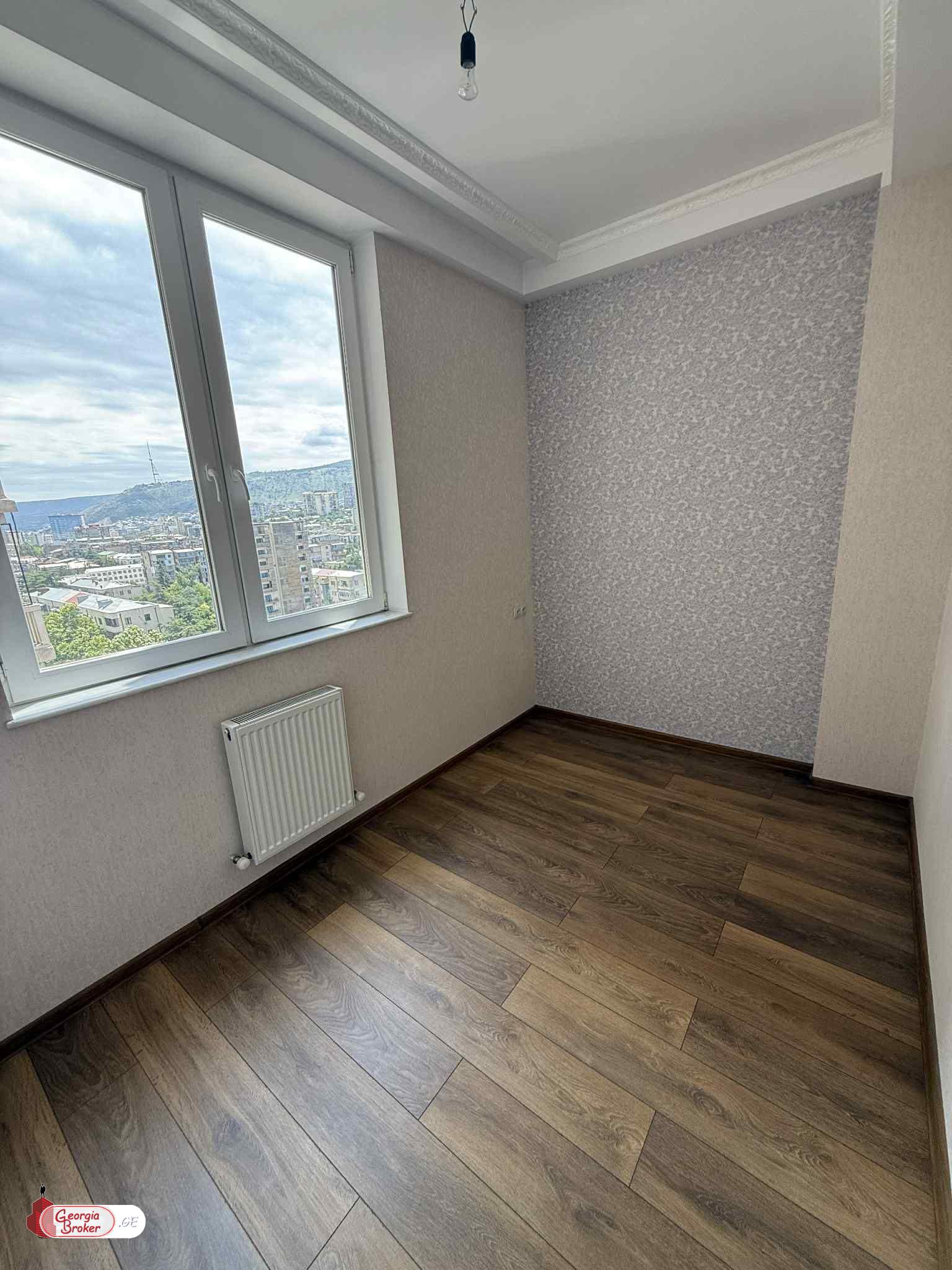 იყიდება ახალი გარემონტებული 4 ოთახიანი ბინა