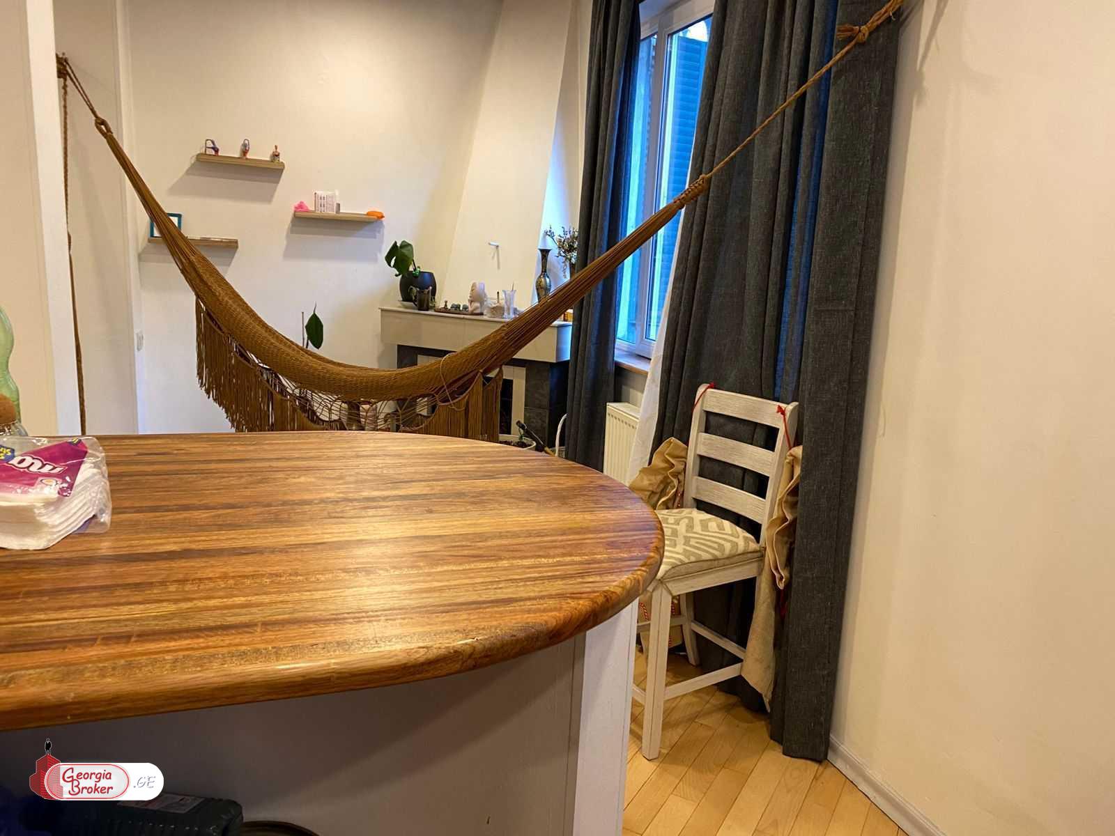 იყიდება ახალი გარემონტებული 3 ოთახიანი ბინა