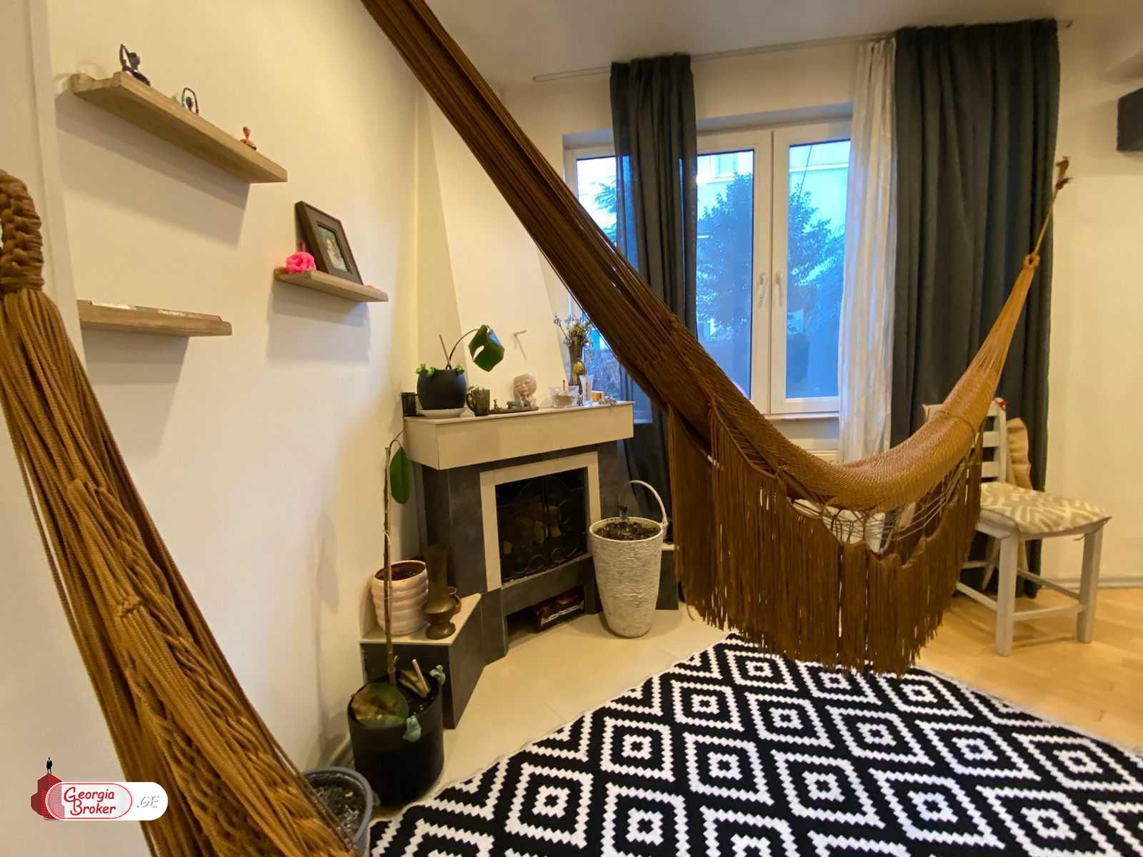 იყიდება ახალი გარემონტებული 3 ოთახიანი ბინა