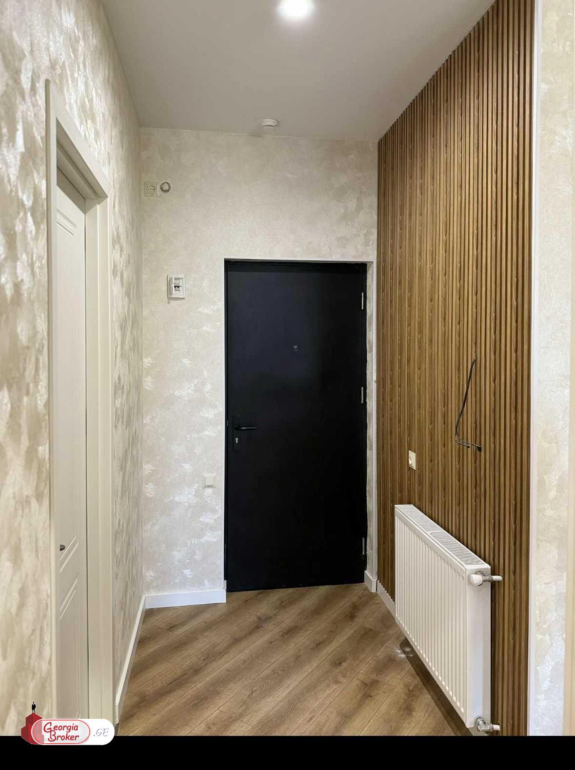 nearly repaired 2-room apartment for sale