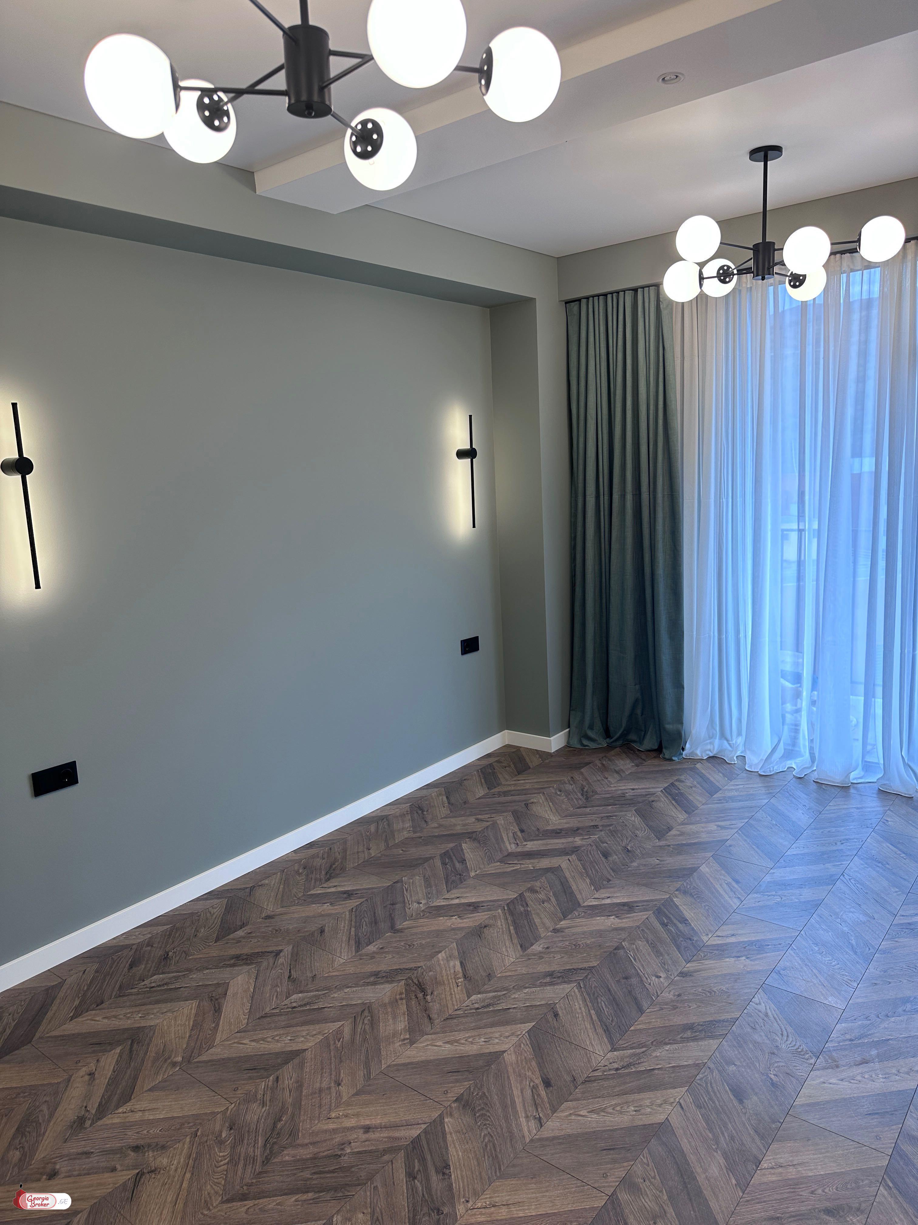 nearly repaired 2-room apartment for sale