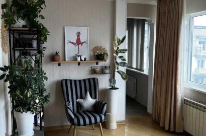 იყიდება ახალი გარემონტებული 4 ოთახიანი ბინა