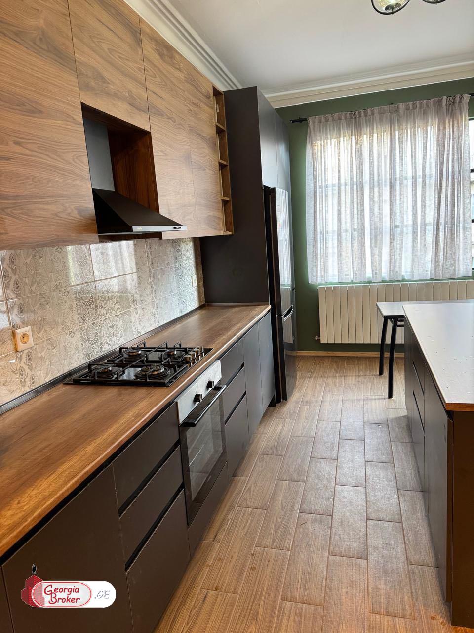 nearly repaired 5-room apartment for sale