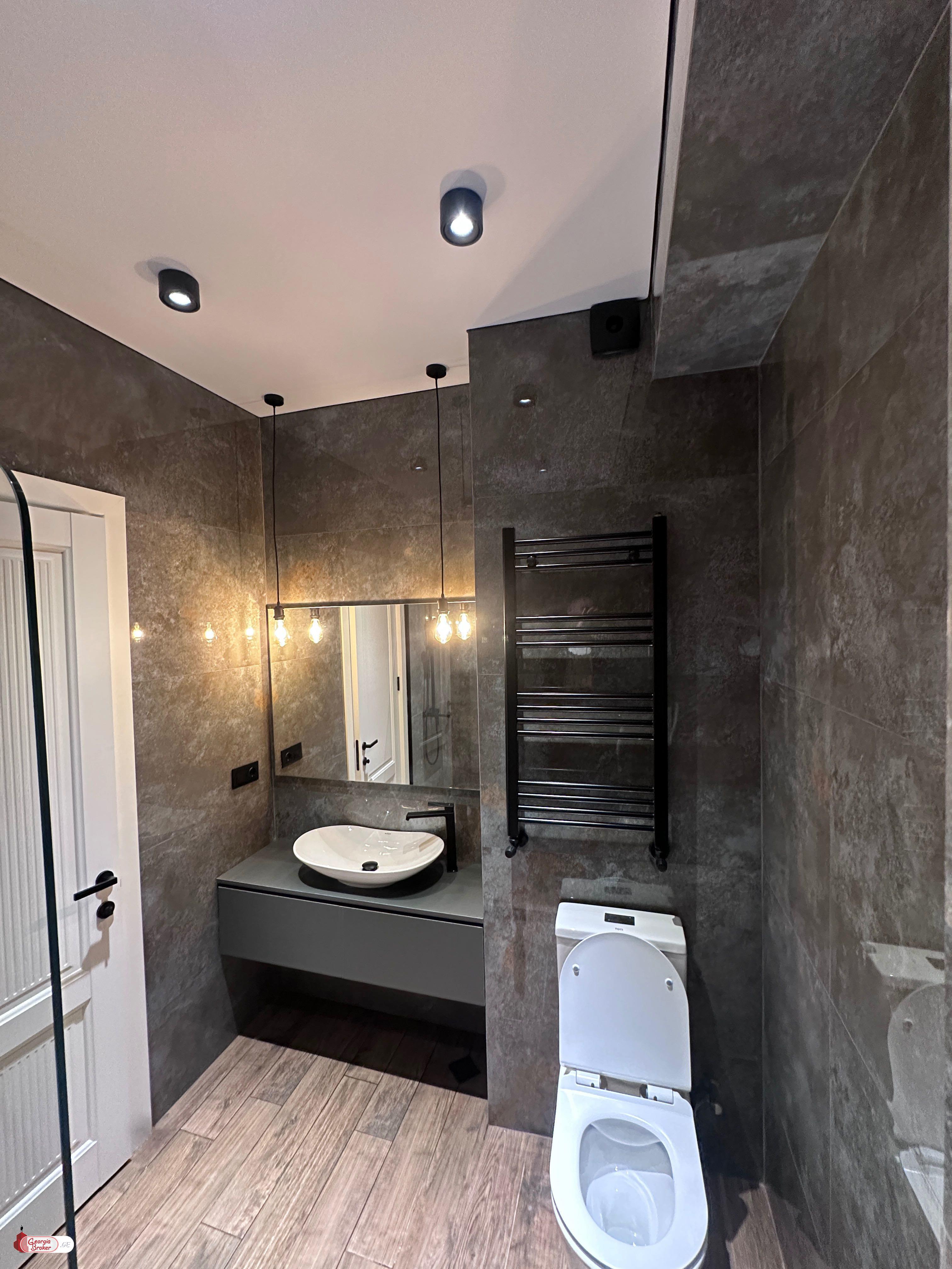 nearly repaired 2-room apartment for sale