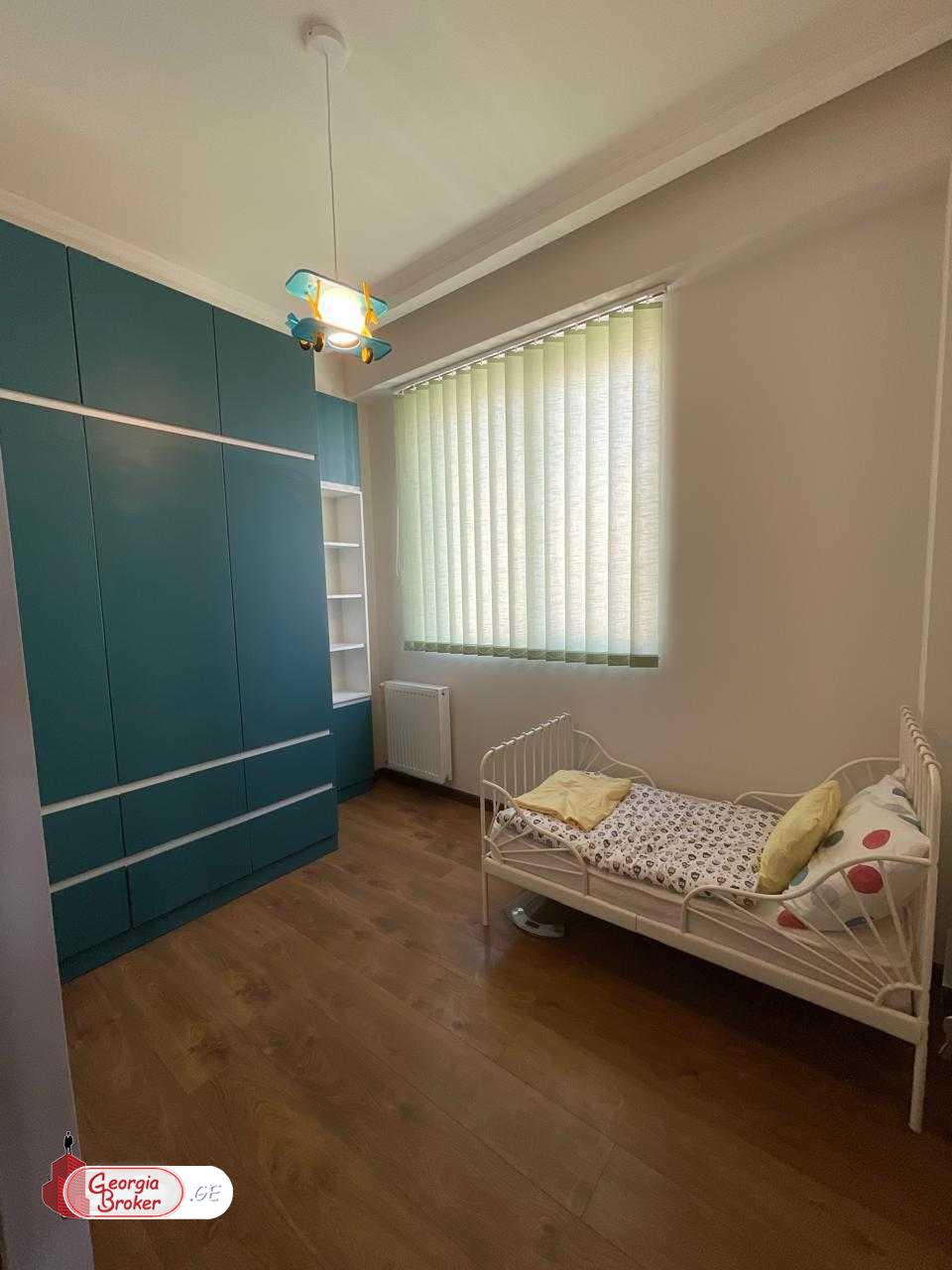 nearly repaired 3-room apartment for sale