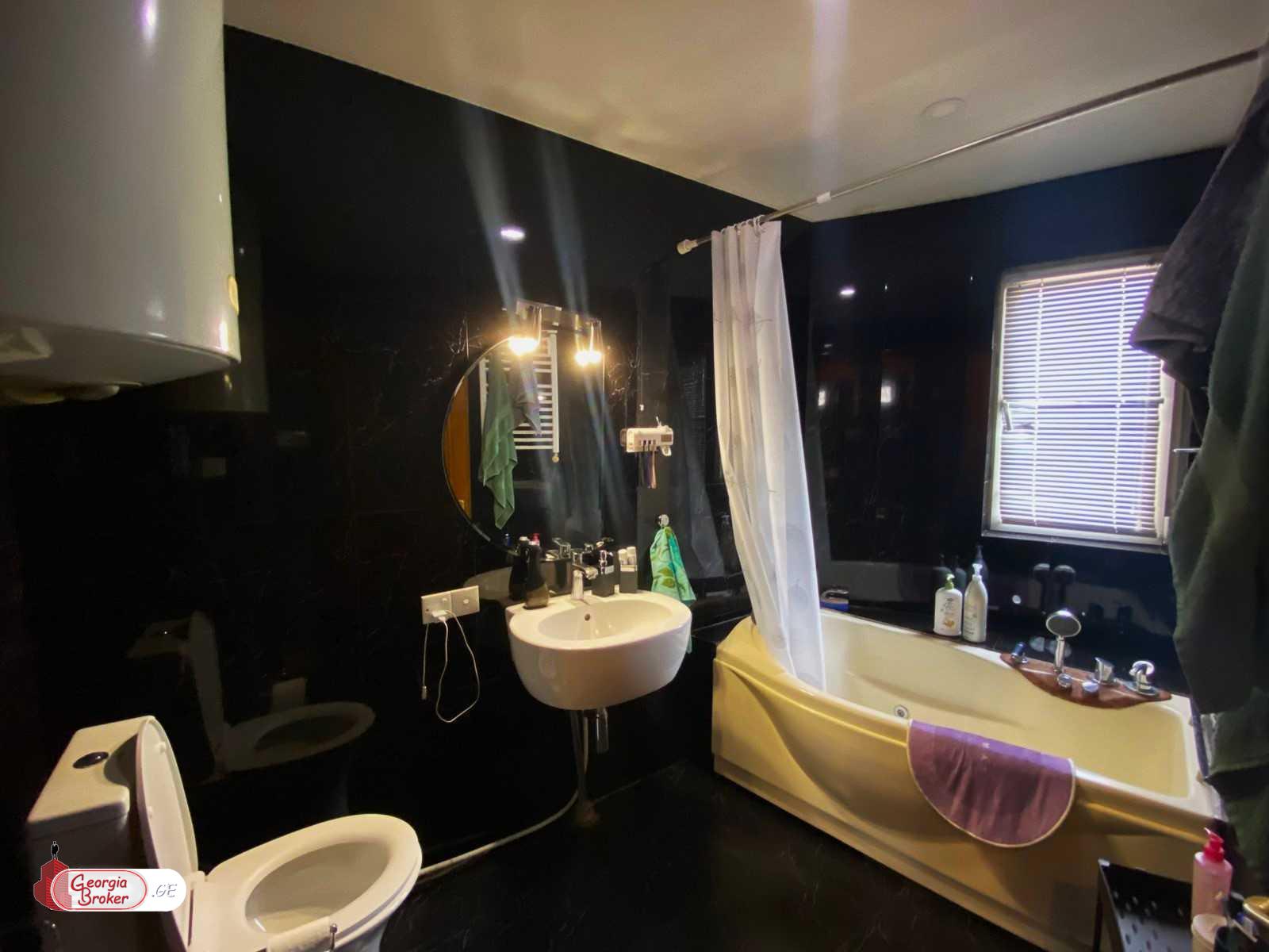 იყიდება ახალი გარემონტებული 3 ოთახიანი ბინა