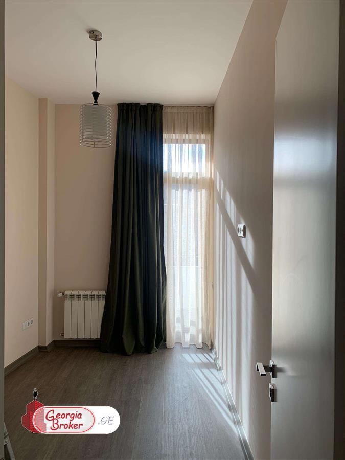 იყიდება ახალი გარემონტებული 3 ოთახიანი ბინა