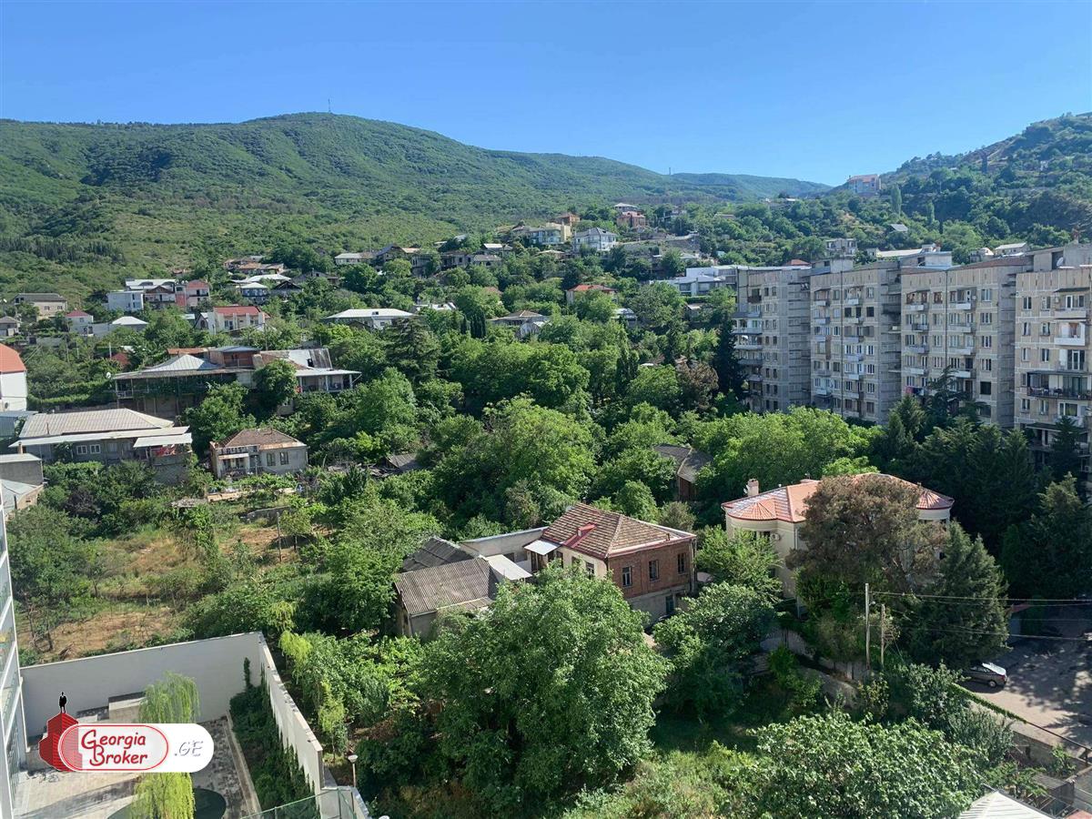 იყიდება ახალი გარემონტებული 3 ოთახიანი ბინა