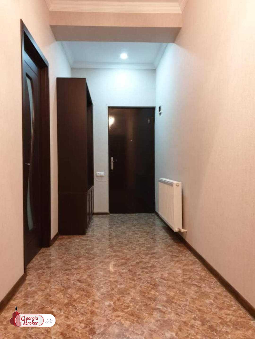 nearly repaired 3-room apartment for sale