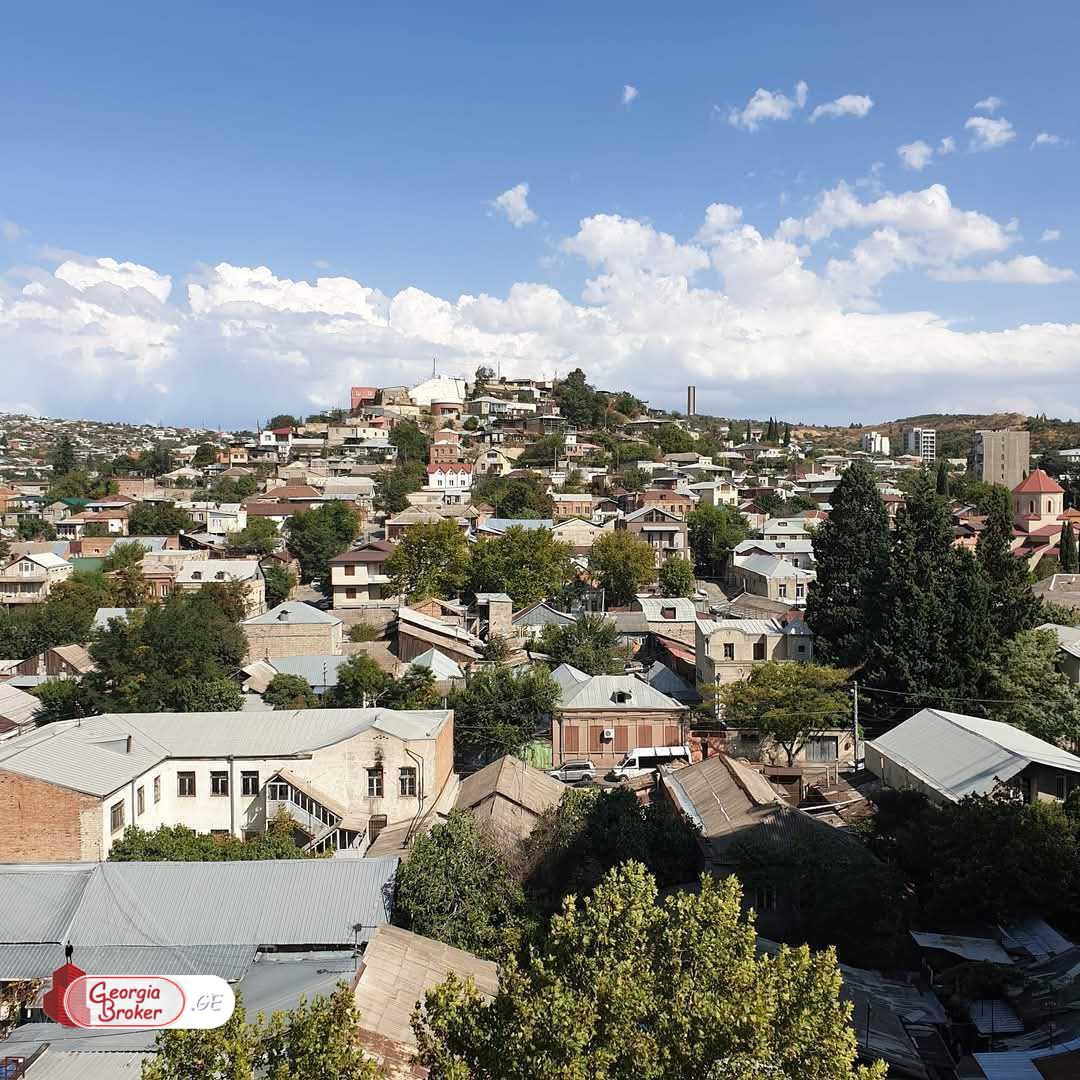 nearly repaired 3-room apartment for sale