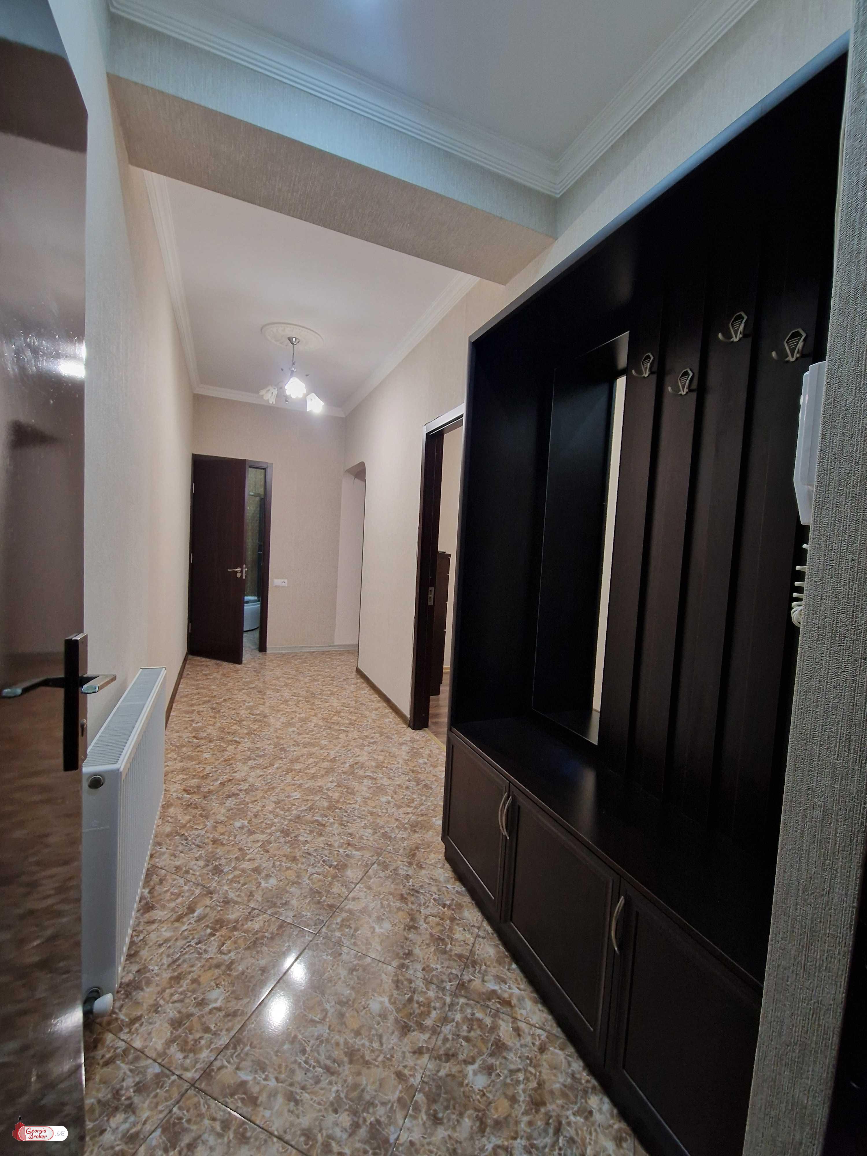 nearly repaired 3-room apartment for sale