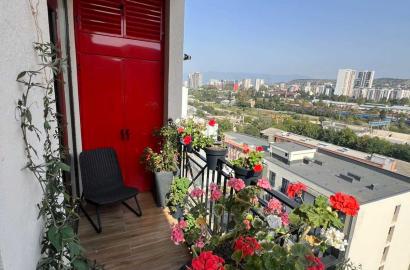 იყიდება ახალი გარემონტებული 2 ოთახიანი ბინა