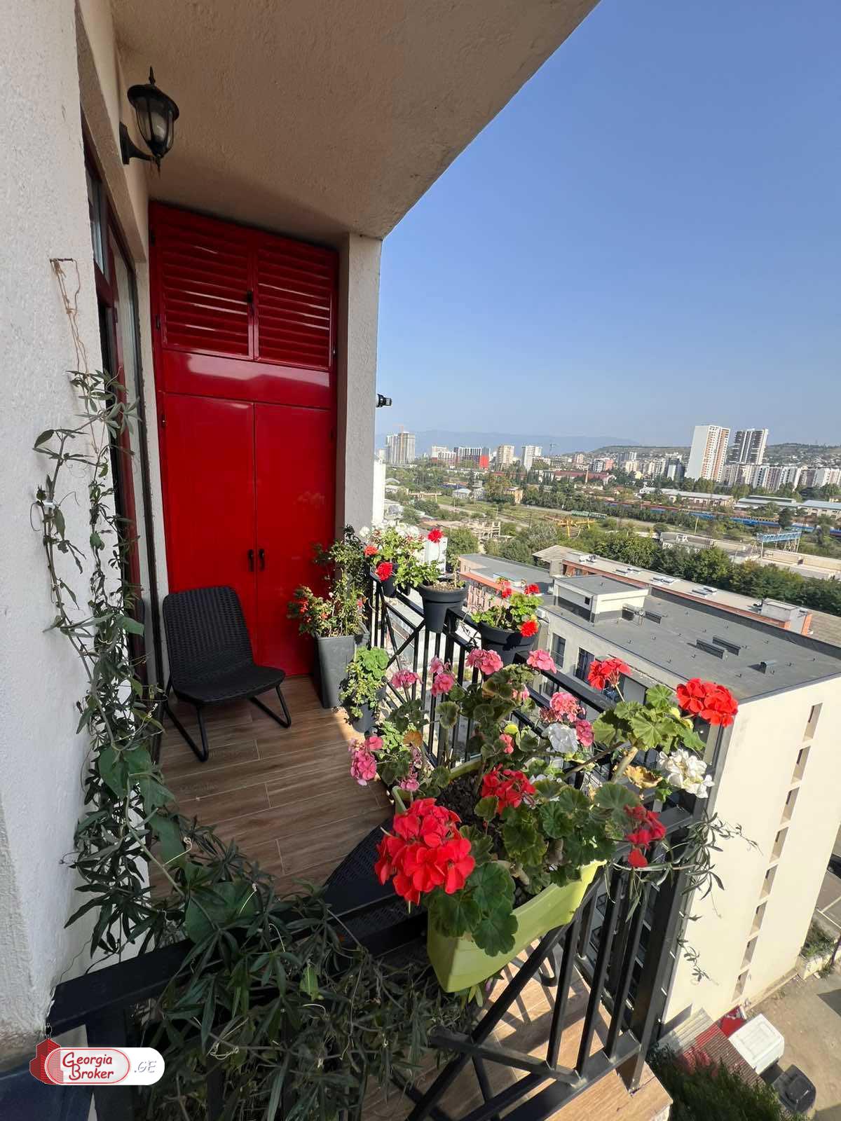 იყიდება ახალი გარემონტებული 2 ოთახიანი ბინა