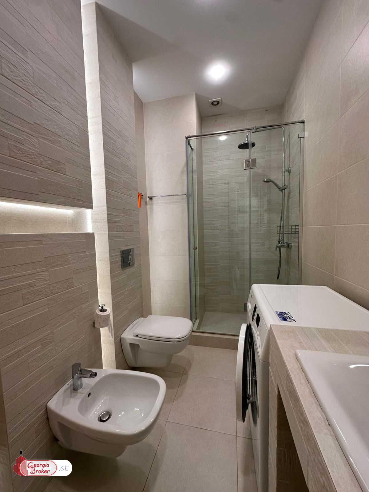 ქირავდება ახალი გარემონტებული 3 ოთახიანი ბინა