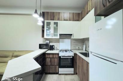 იყიდება ახალი გარემონტებული 3 ოთახიანი ბინა