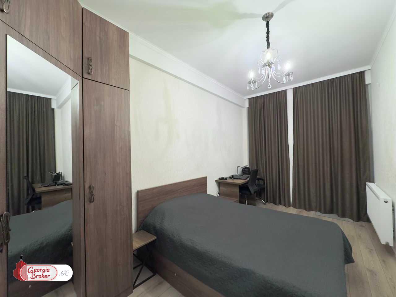 продается квартира с новым ремонтом 3-комнаты