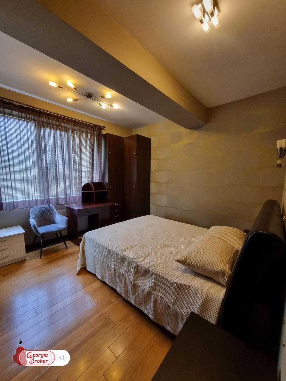 nearly repaired 3-room apartment for sale