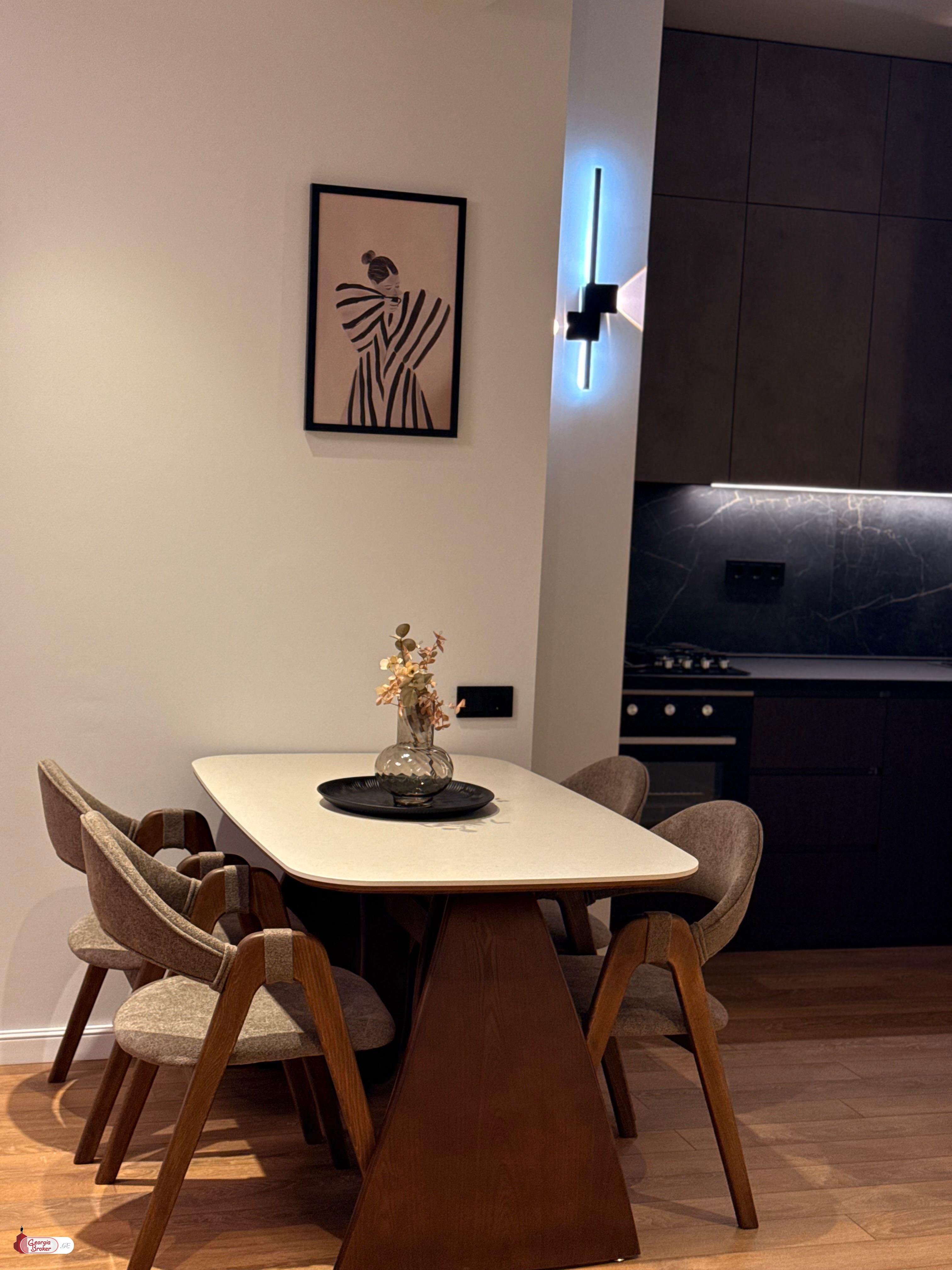 nearly repaired 3-room apartment for sale